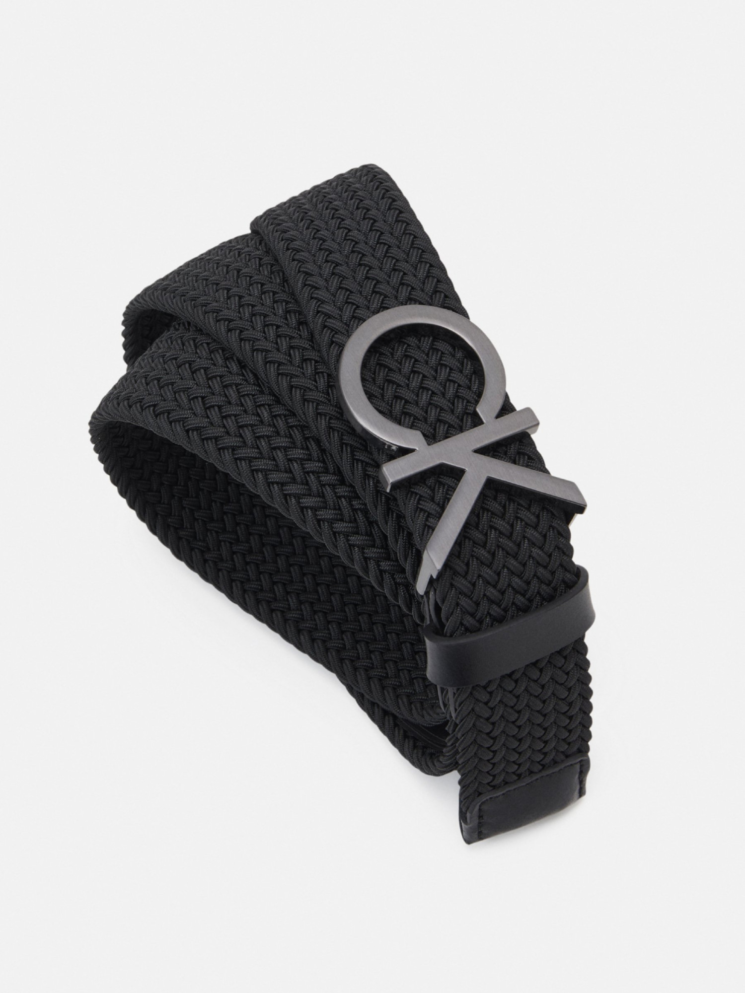 detail Calvin Klein pánsky čierny opasok