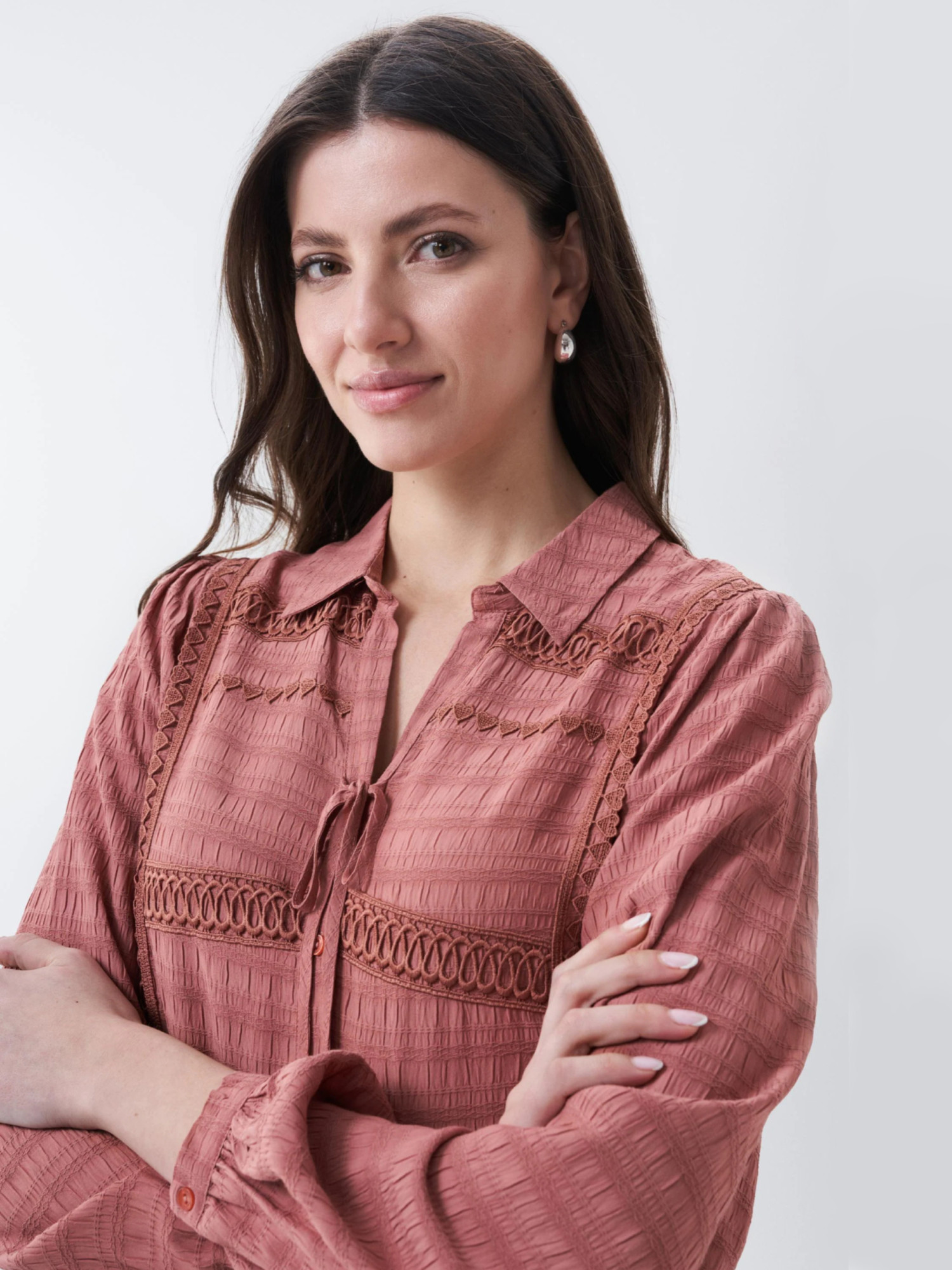 detail Salsa jeans dámske šaty s čipkovým detailom