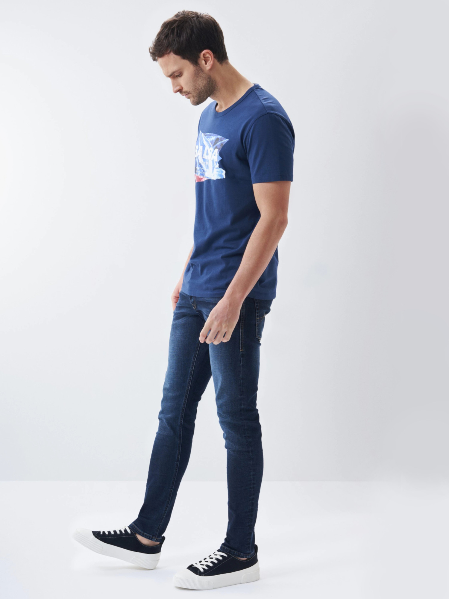 detail Salsa Jeans pánske tmavomodré tričko