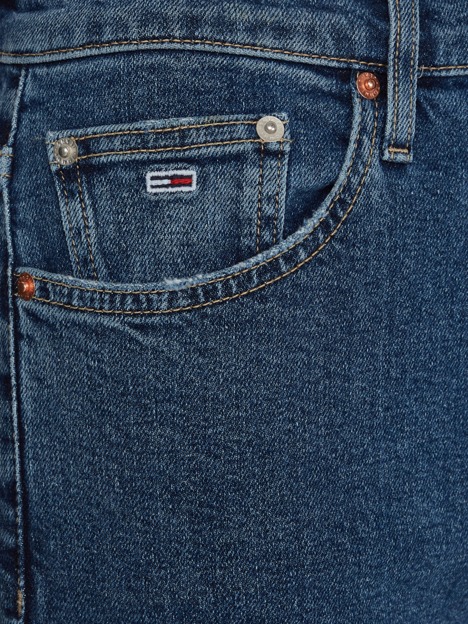 detail Tommy Jeans dámske tmavomodré džínsy IZZIE