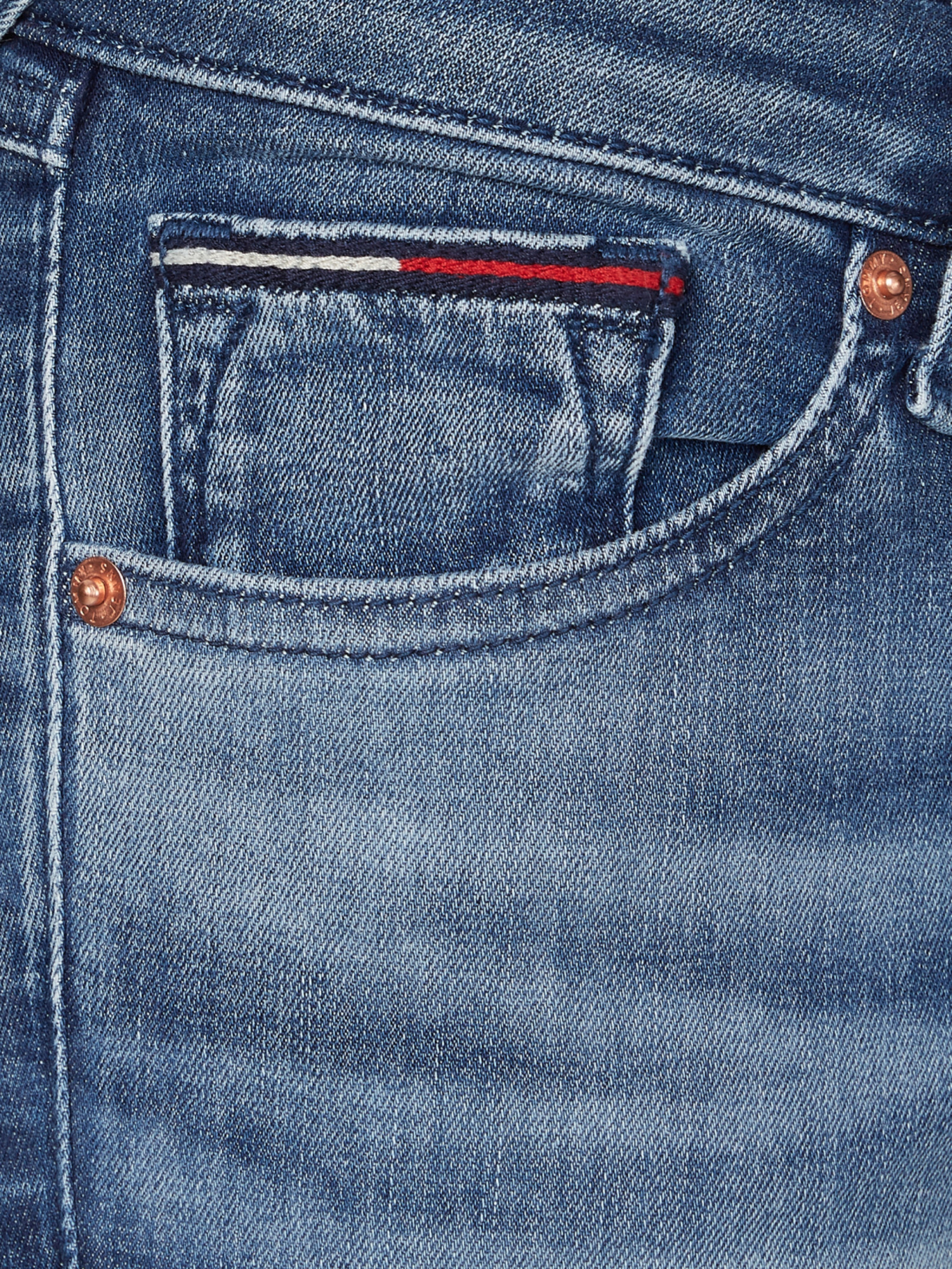 detail Tommy Jeans dámske tmavomodré džínsy SOPHIE