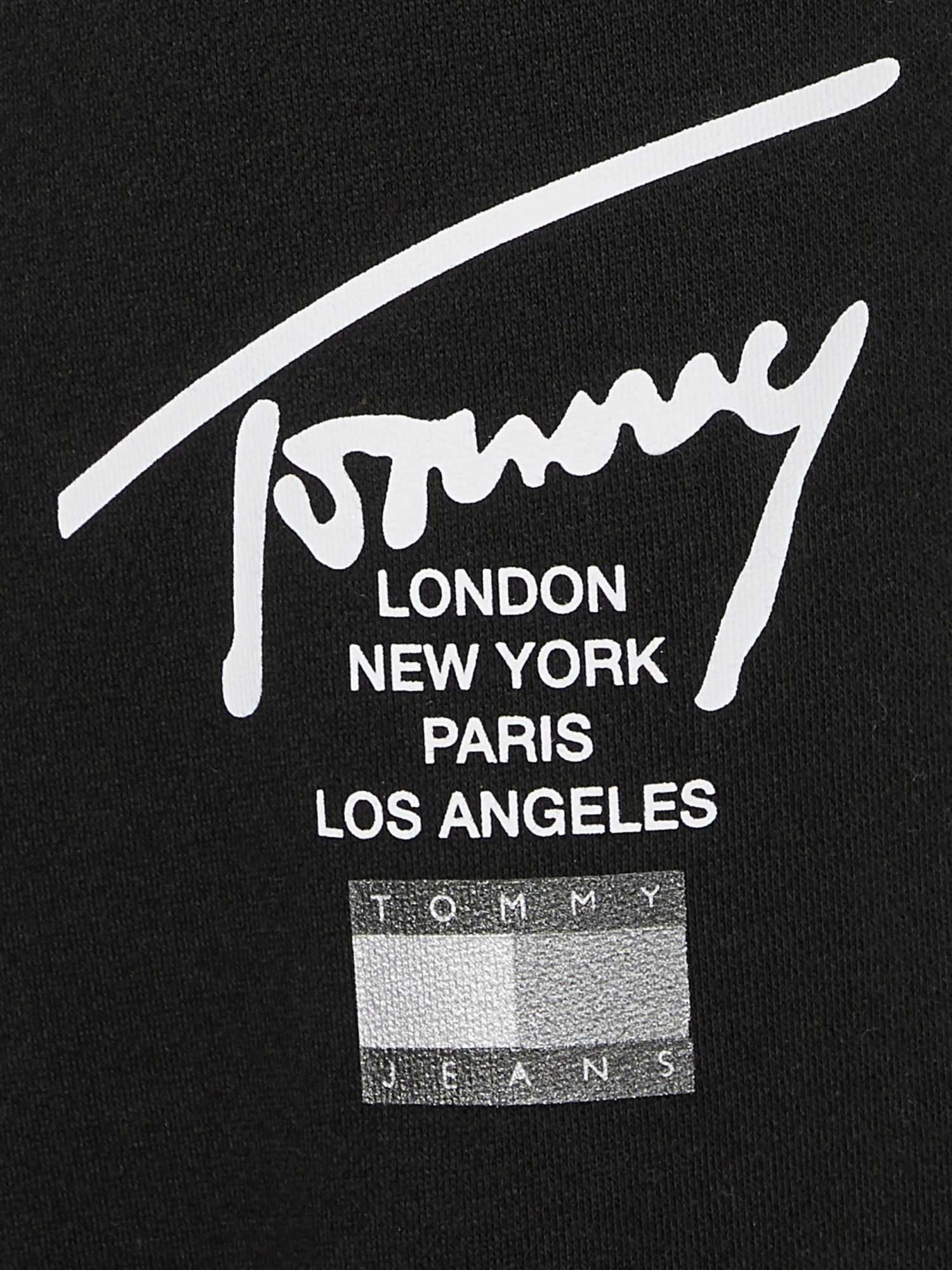 detail Tommy Jeans dámske čierne tepláky MODERN SIGNATURE