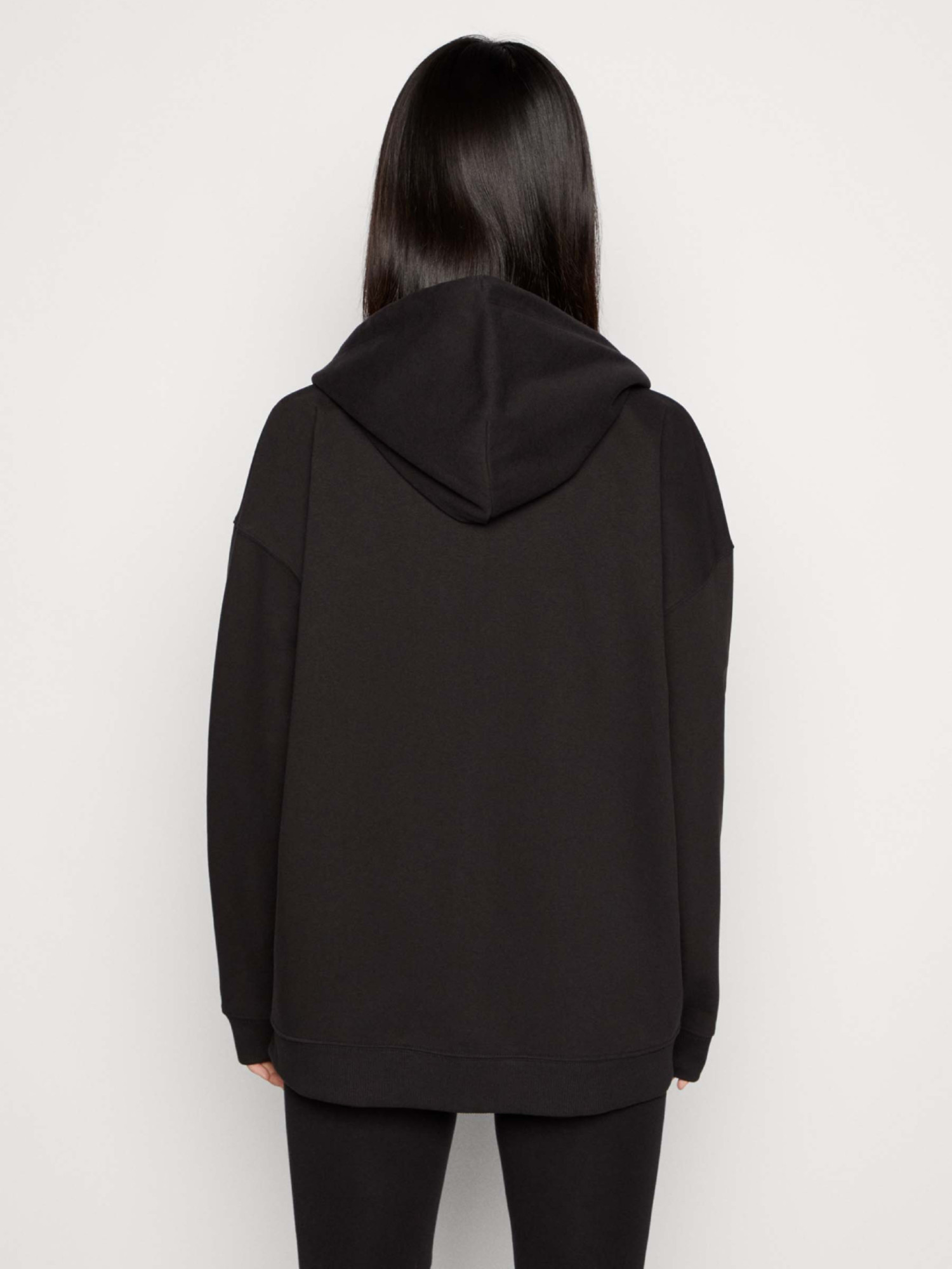 detail Tommy Jeans dámska čierna mikina SIGNATURE ZIP THRU