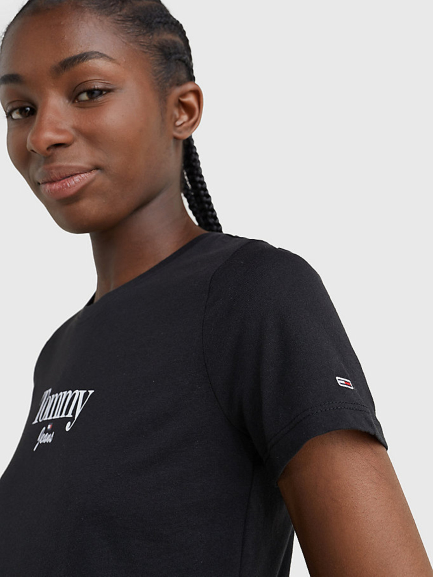 detail Tommy Jeans dámske čierne tričko