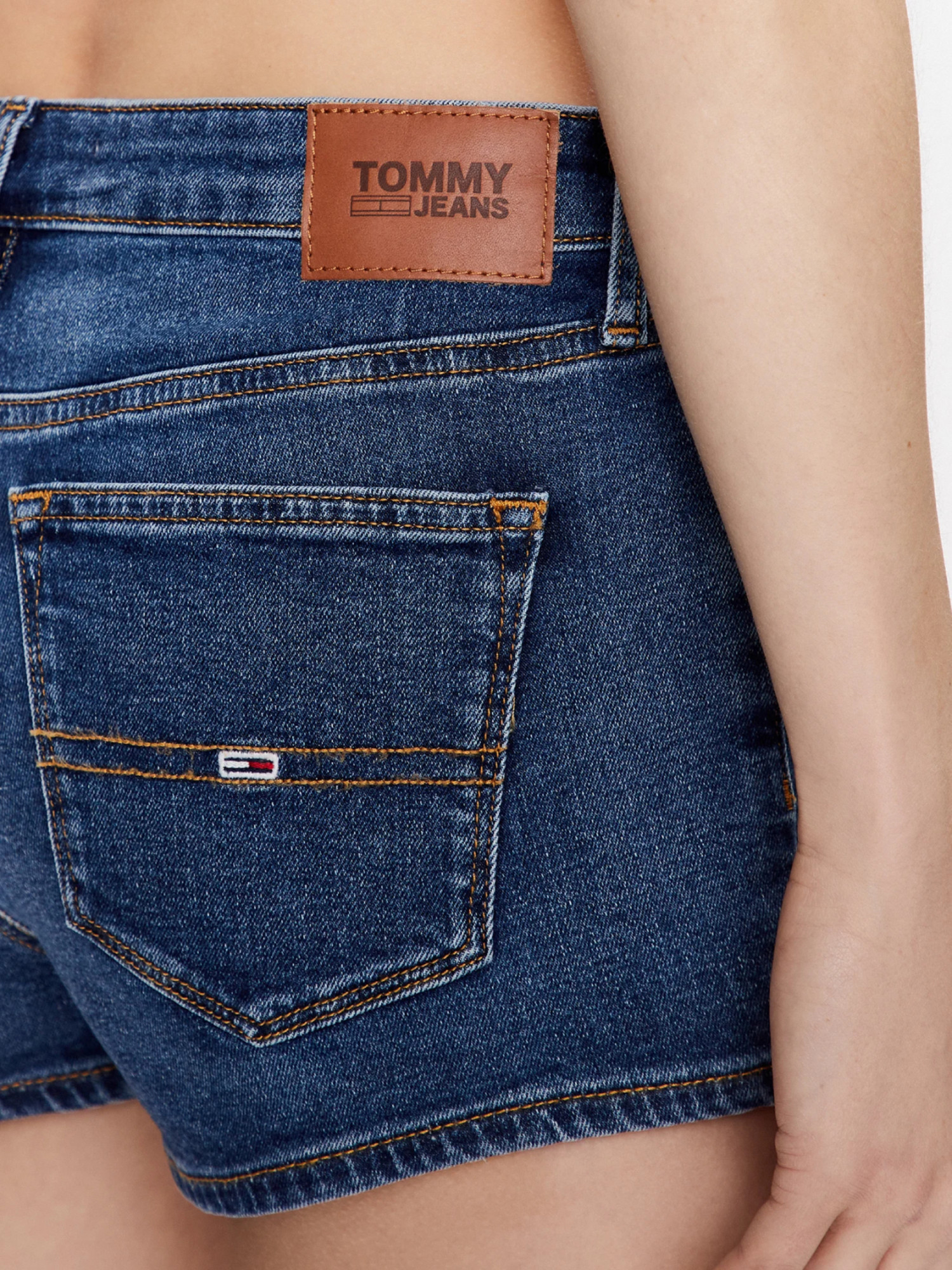 detail Tommy jeans dámske modré šortky