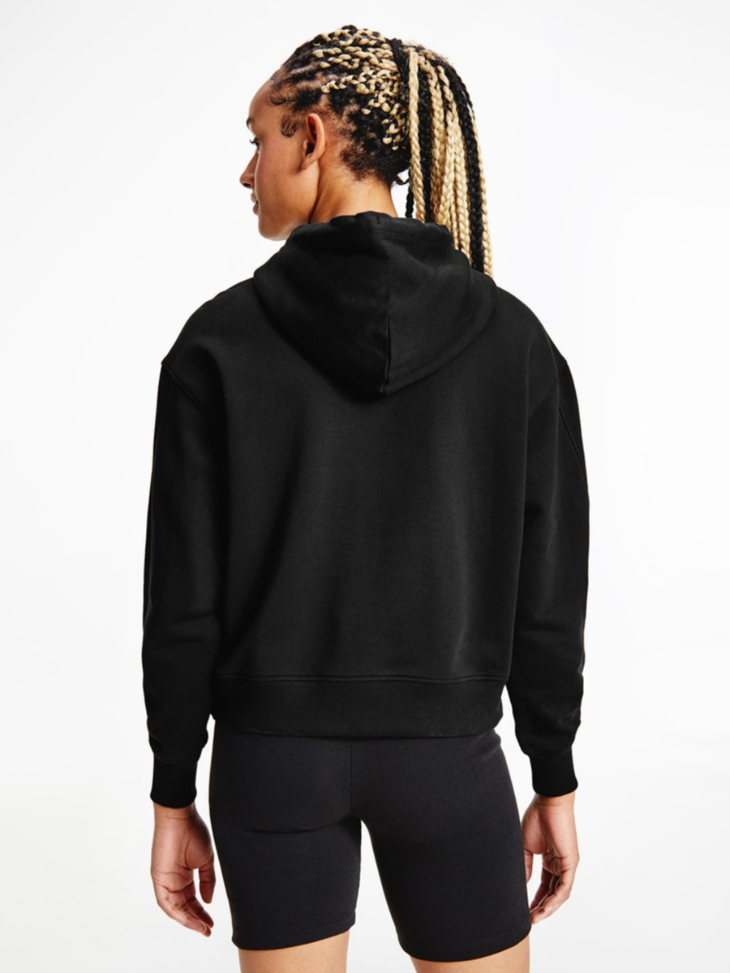 detail Calvin Klein dámska čierna mikina