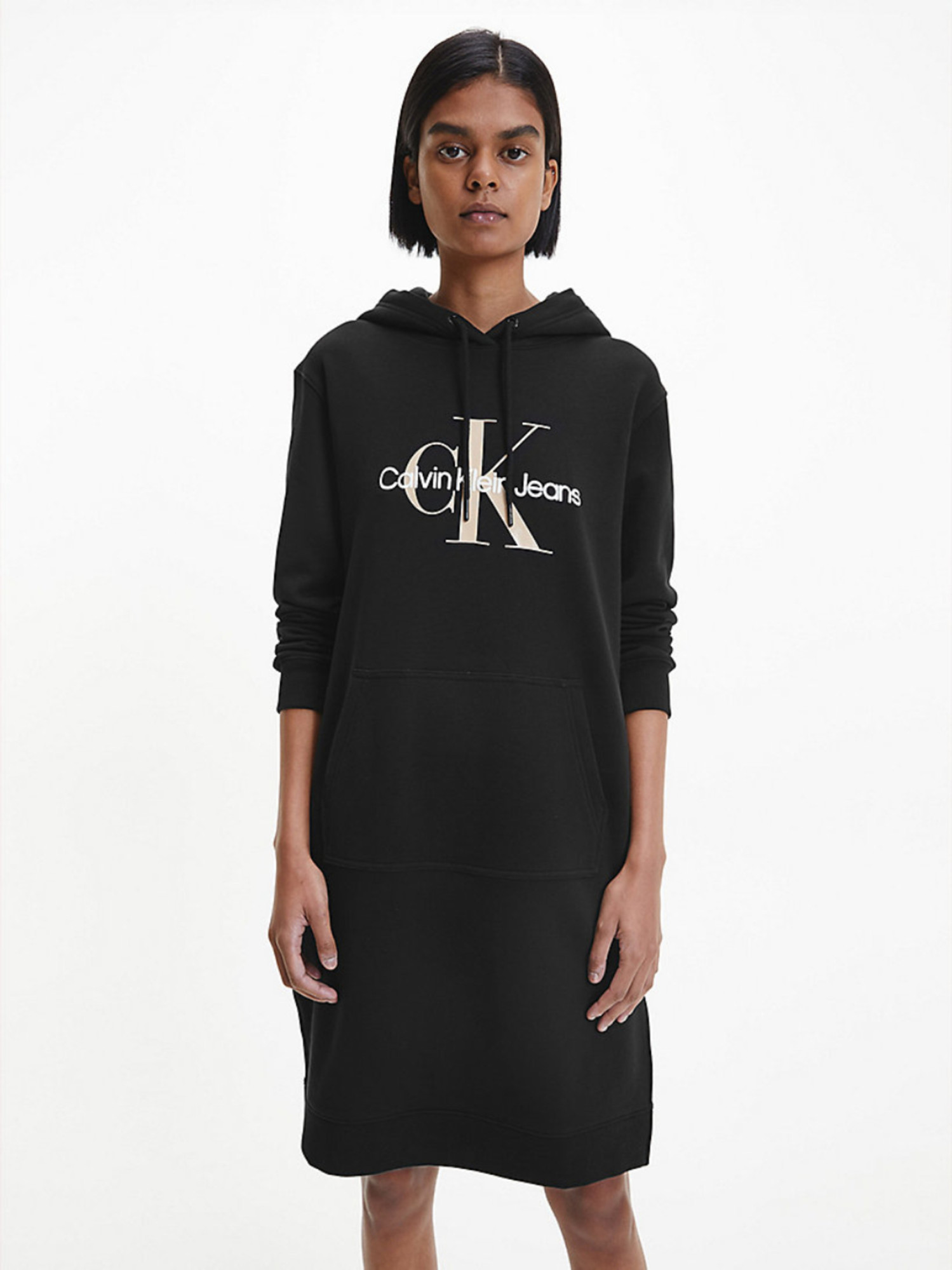 detail Calvin Klein dámske čierne mikinošaty
