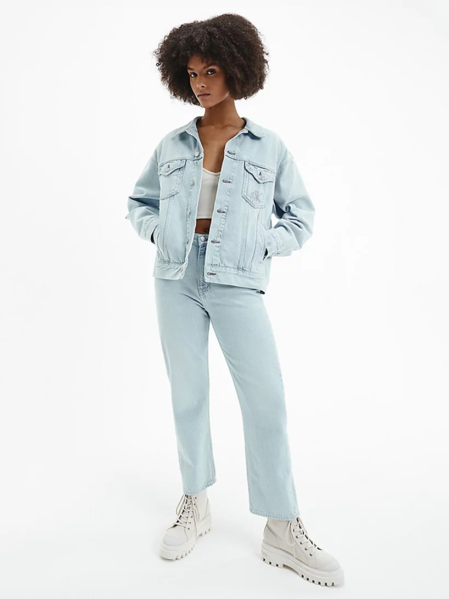 detail Calvin Klein dámská džínová bunda Dad denim