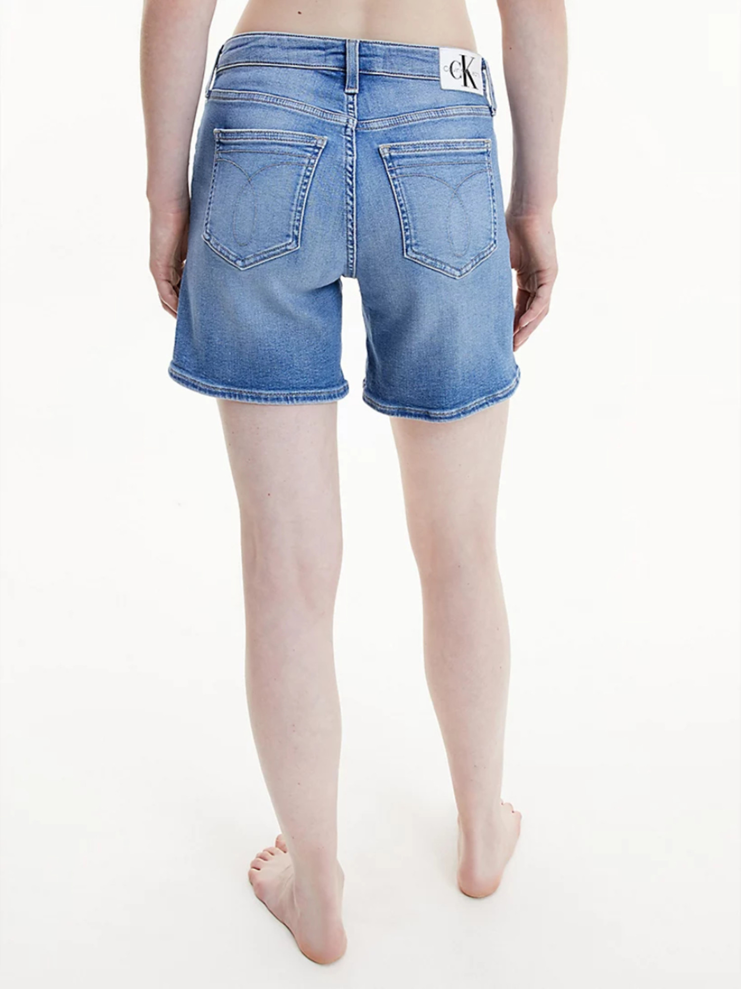 detail Calvin Klein dámske džínsové šortky