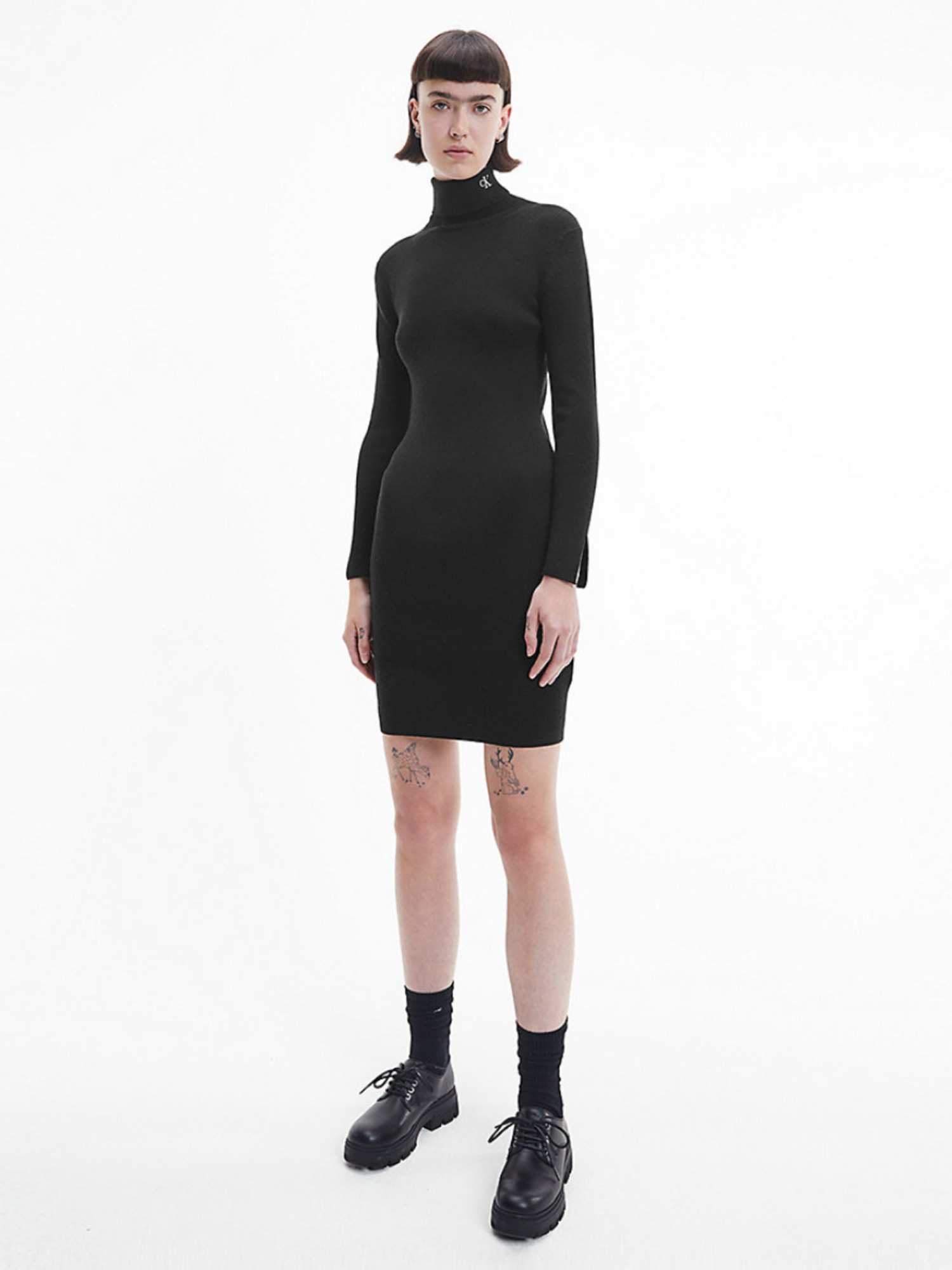 detail Calvin Klein dámska čierne vlnené šaty