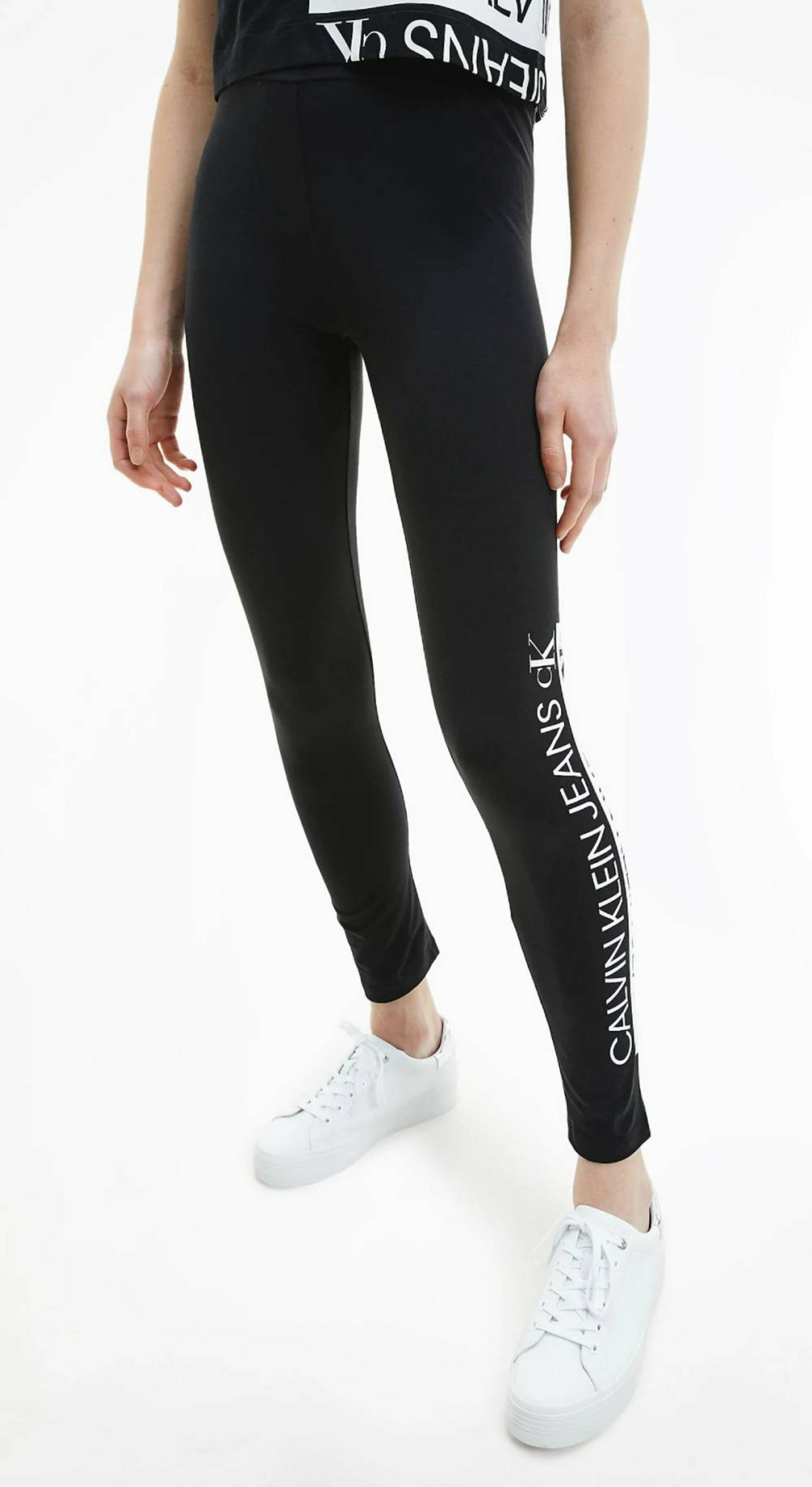 detail Calvin Klein dámske čierne legíny