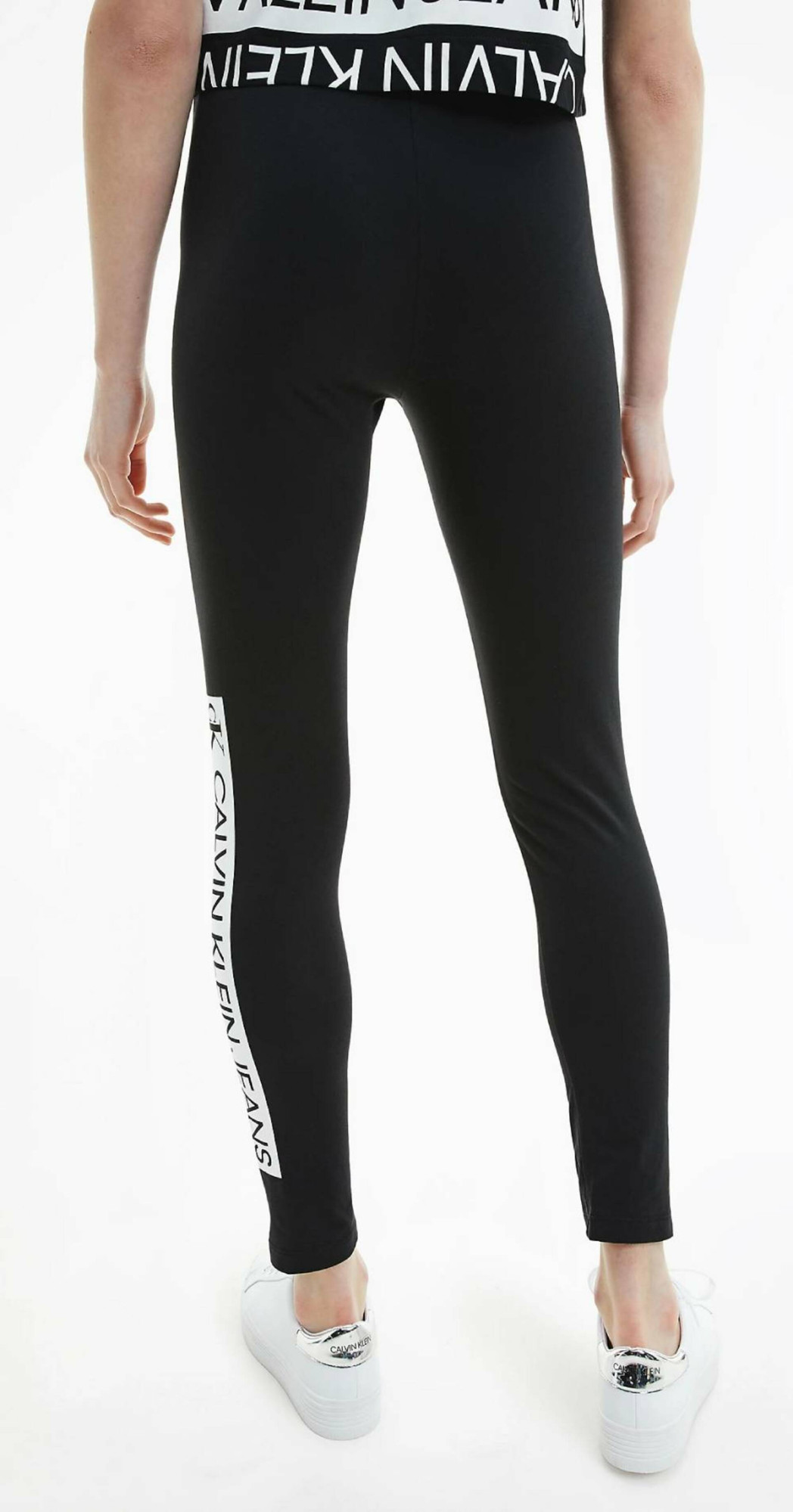 detail Calvin Klein dámske čierne legíny