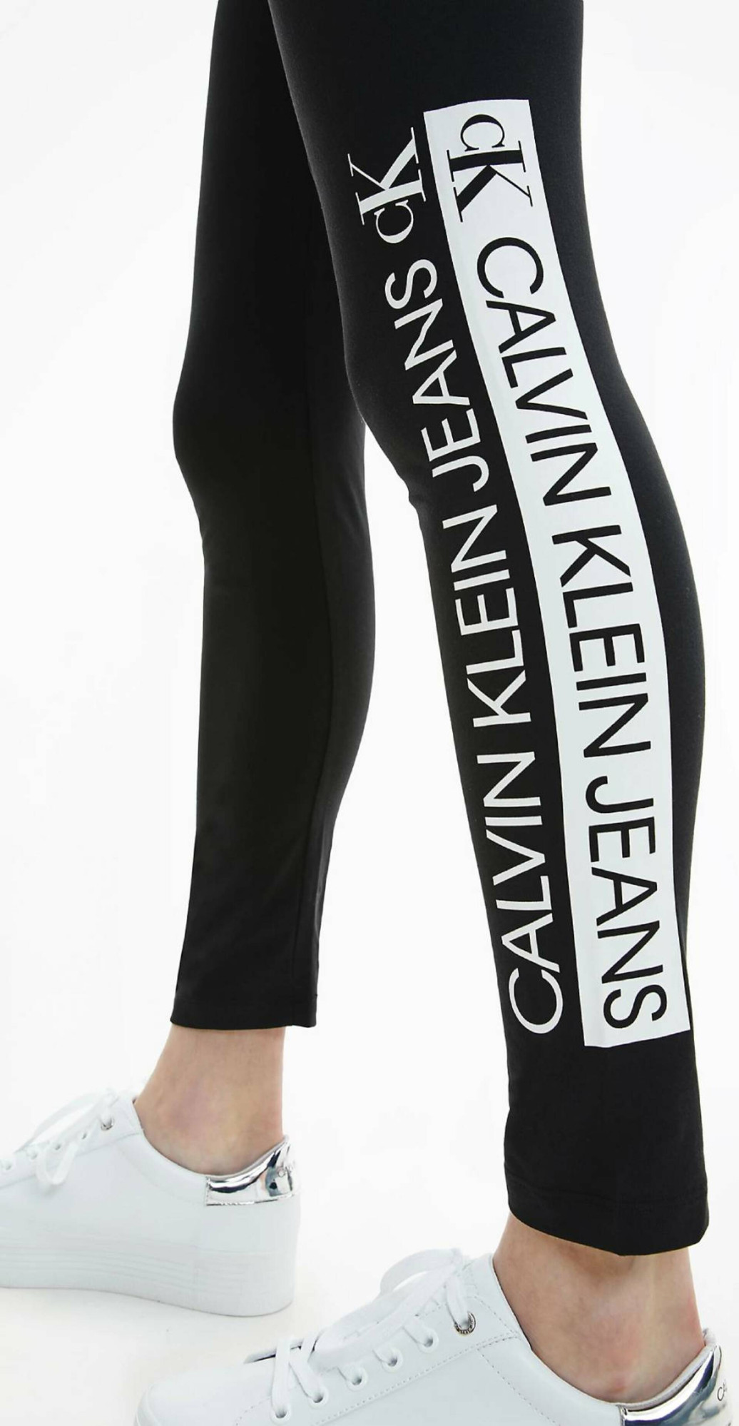 detail Calvin Klein dámske čierne legíny