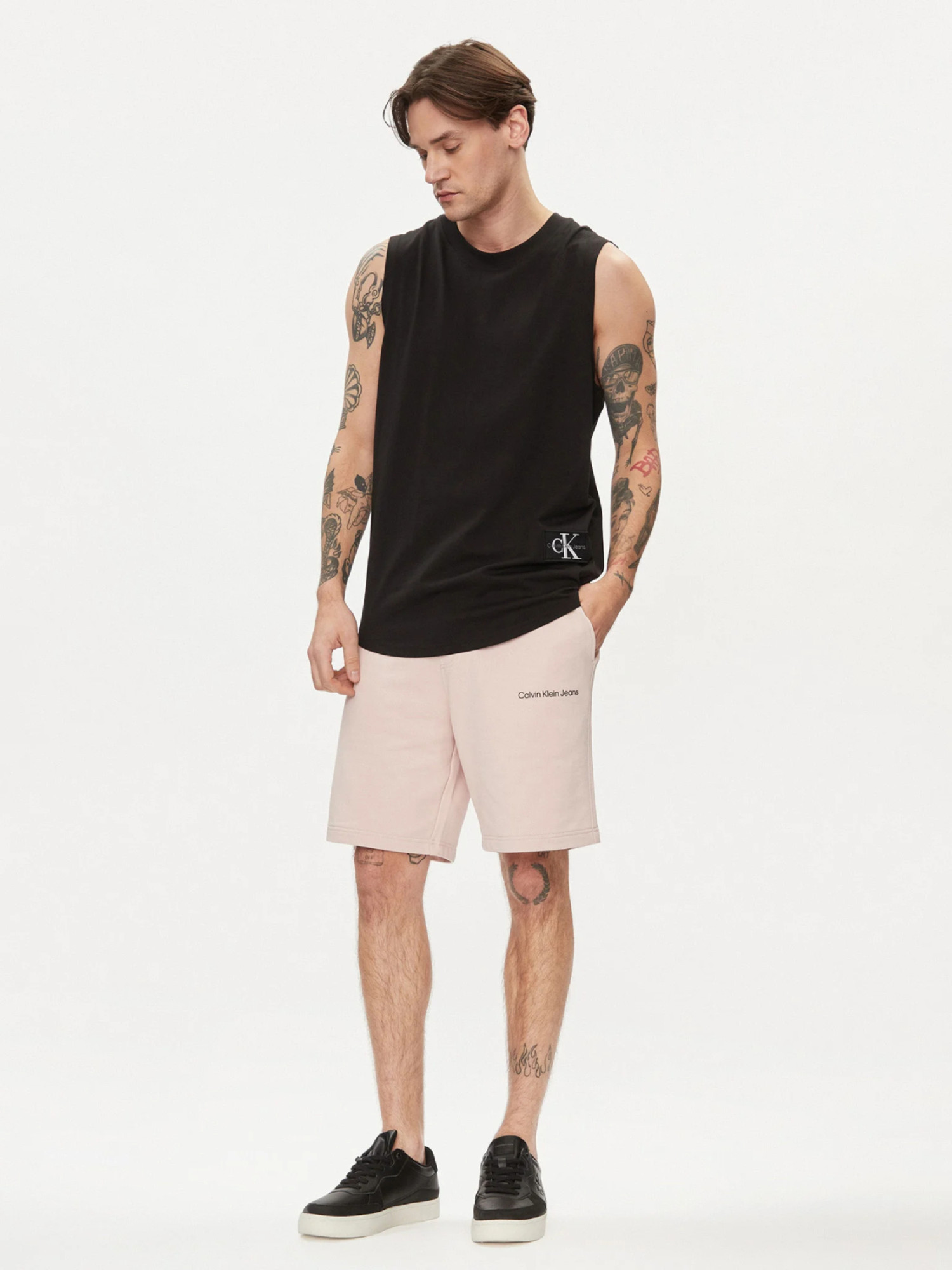 detail Calvin Klein pánske ružové šortky