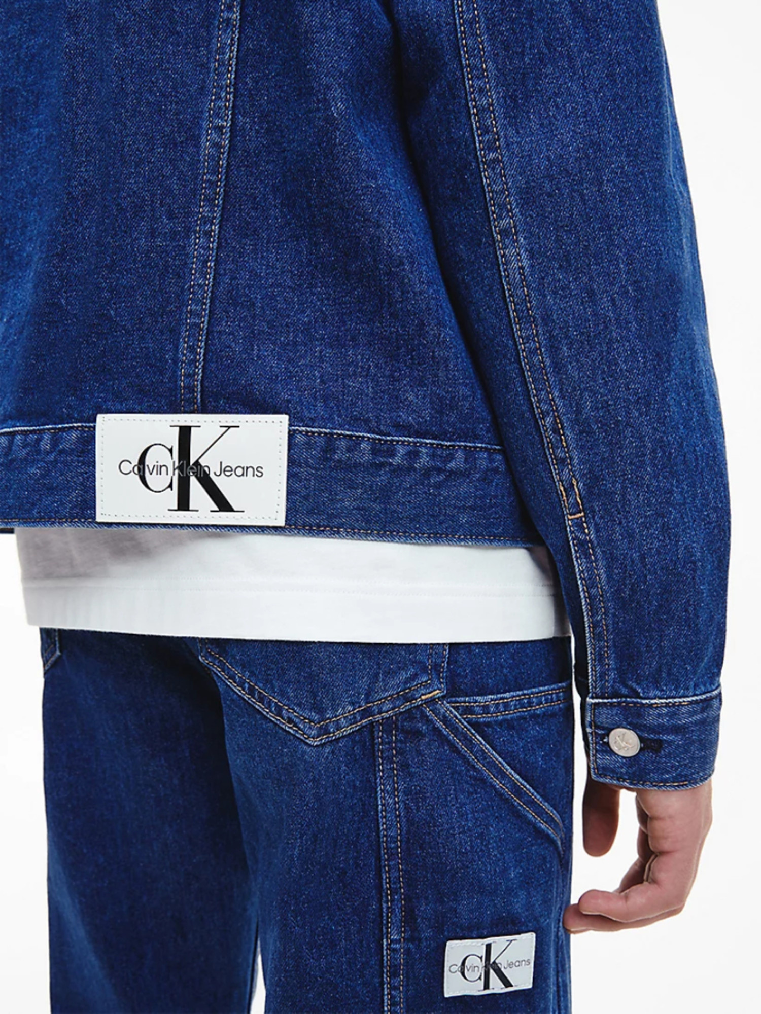 detail Calvin Klein pánska modrá džínsová bunda
