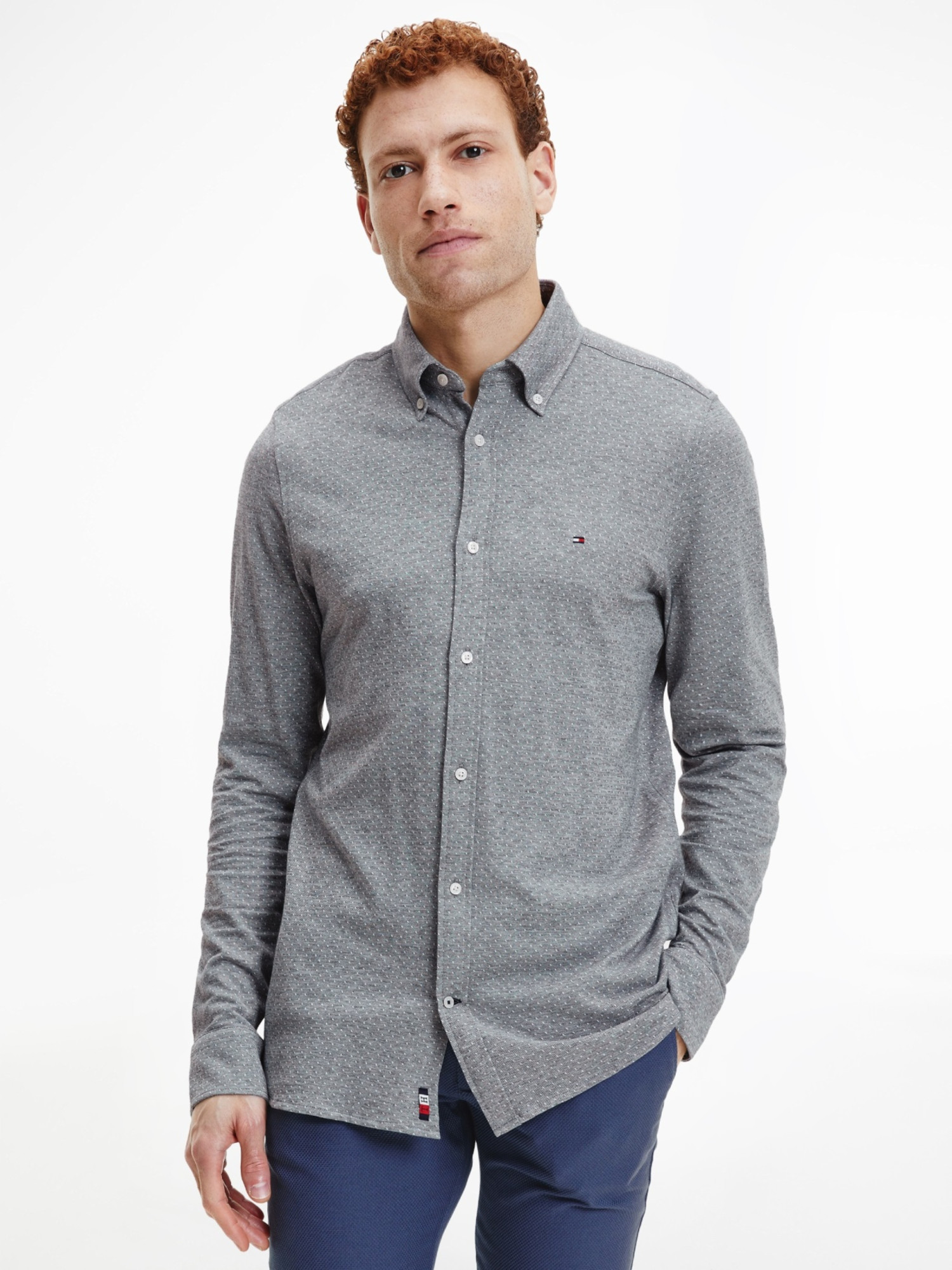 detail Tommy Hilfiger pánska šedá košeľa Dobby