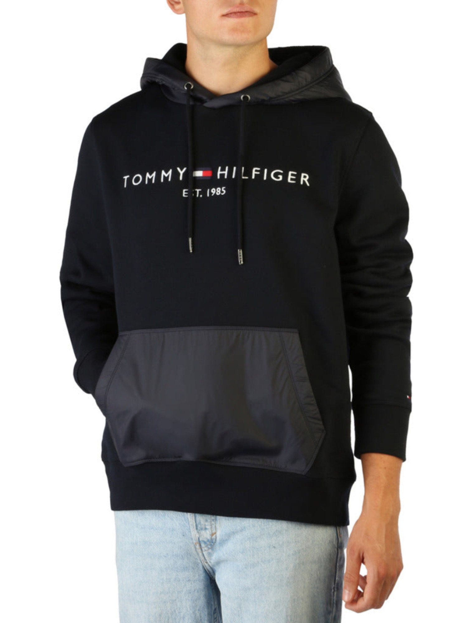 detail Tommy Hilfiger pánska modrá mikina