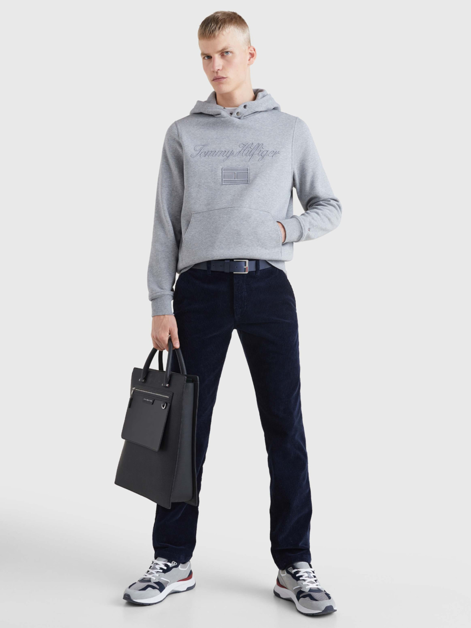 detail Tommy Hilfiger pánska šedá mikina