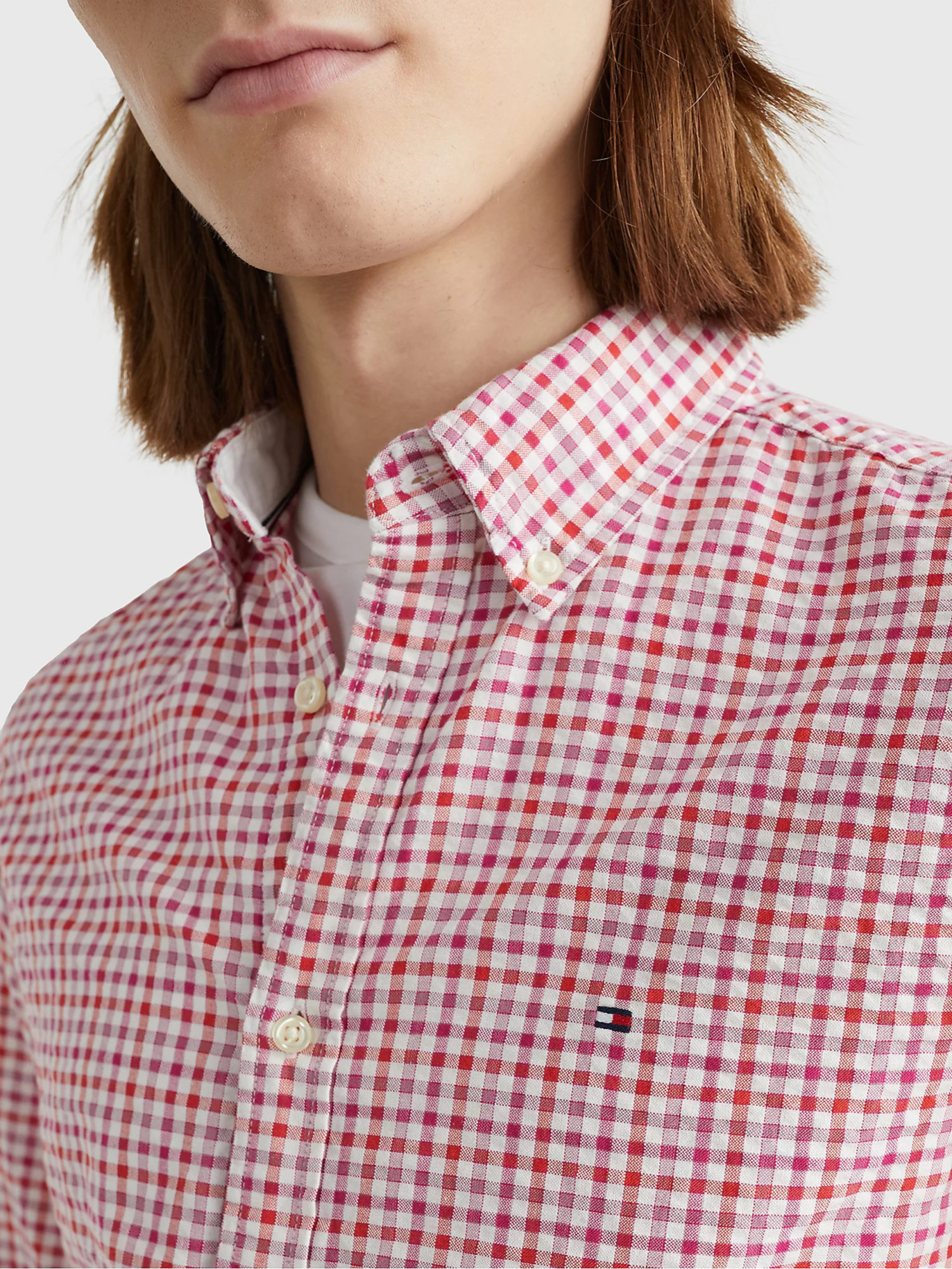 detail Tommy Hilfiger pánska červená kockovaná košeľa