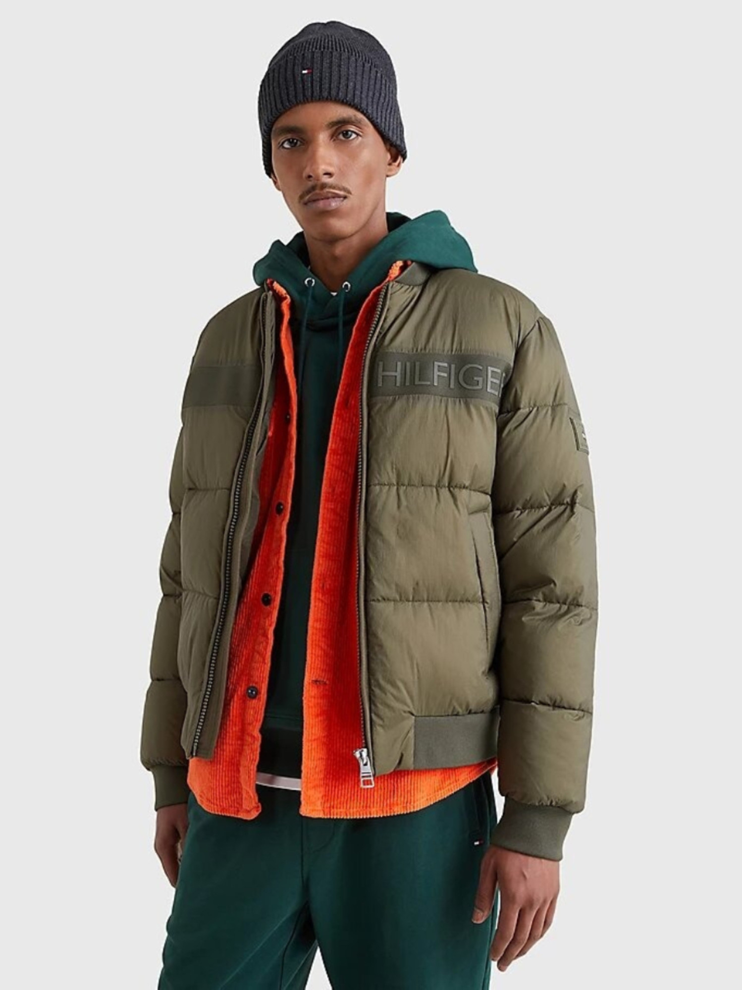 detail Tommy Hilfiger pánsky zimný bomber