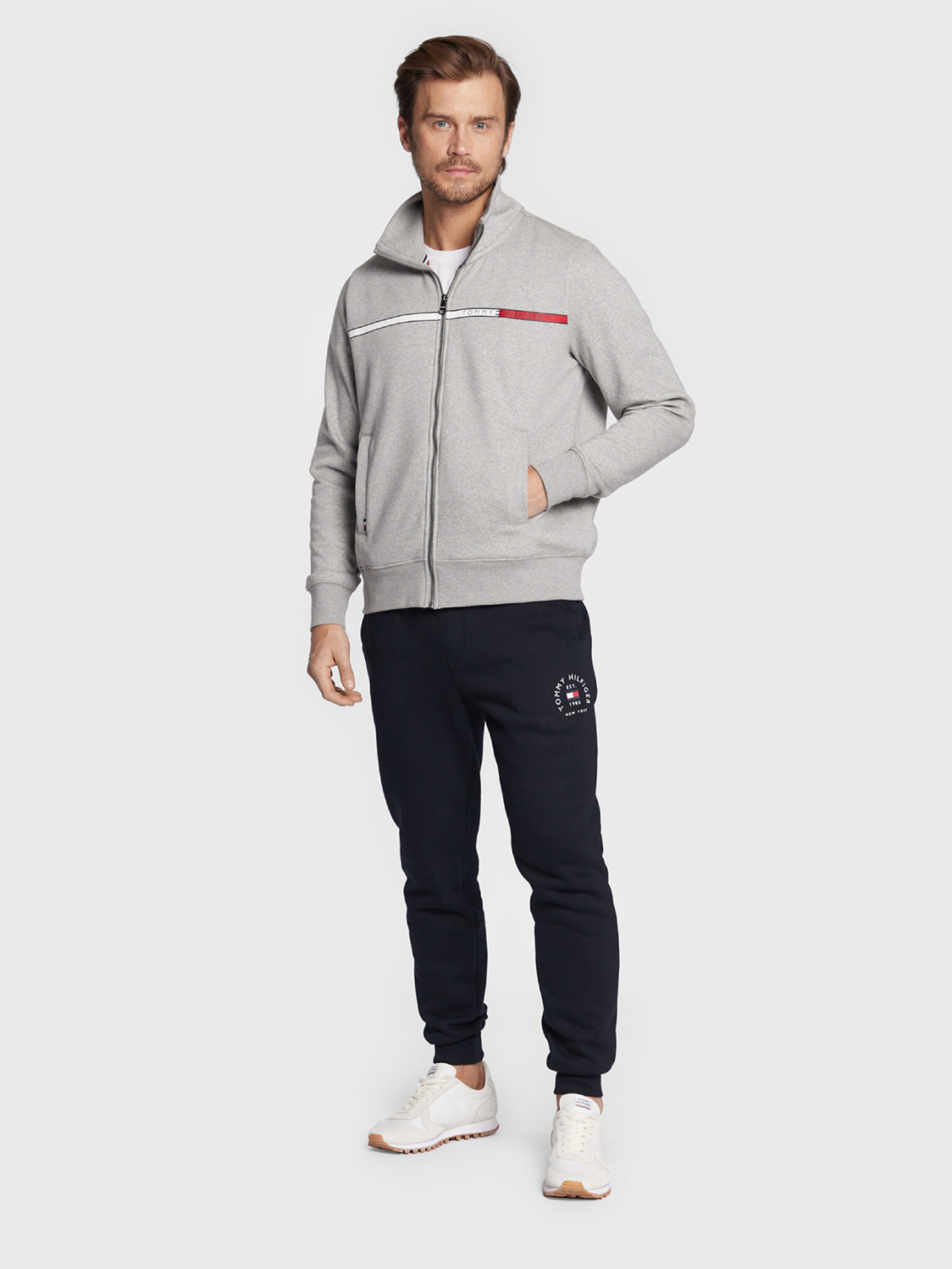 detail Tommy Hilfiger pánska šedá mikina