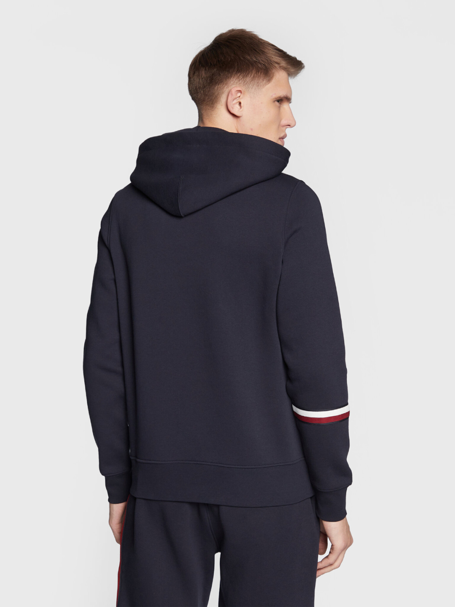 detail Tommy Hilfiger pánska tmavo modrá mikina