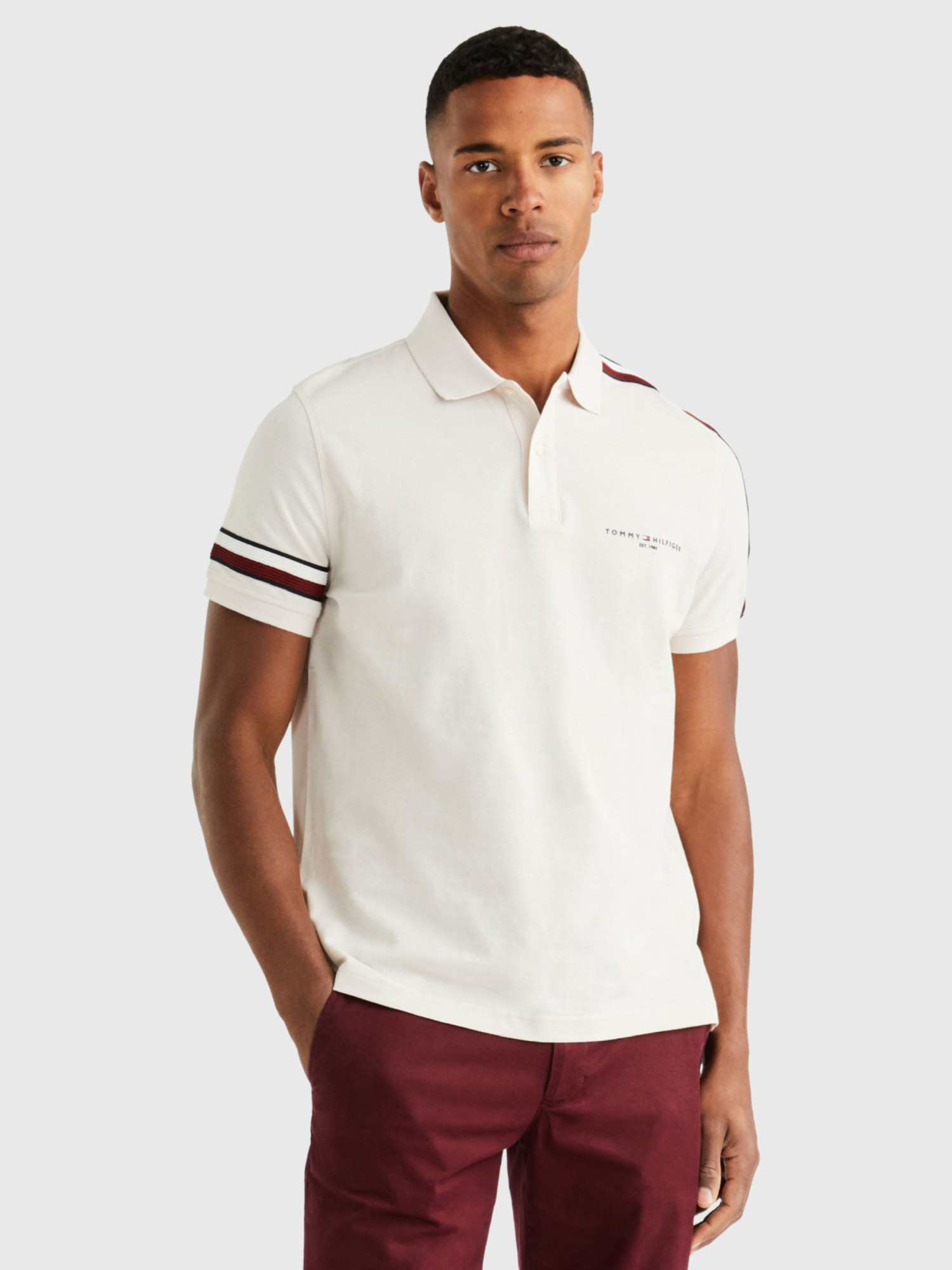 detail Tommy Hilfiger pánske krémové polotričko