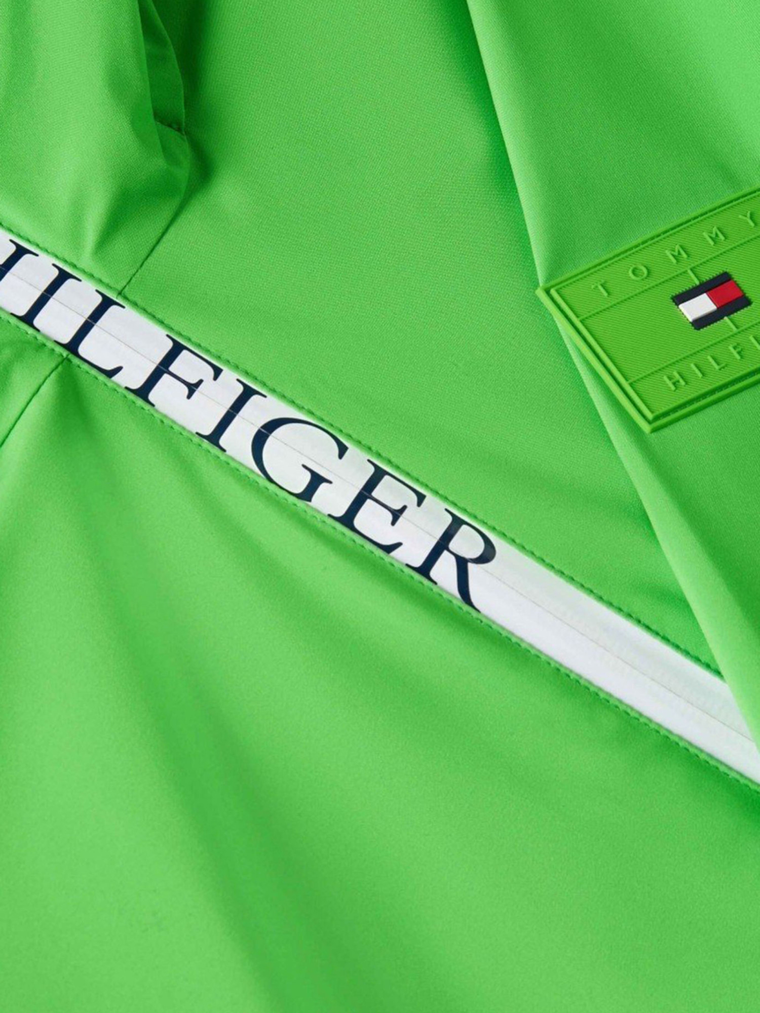 detail Tommy Hilfiger pánska zelená bunda