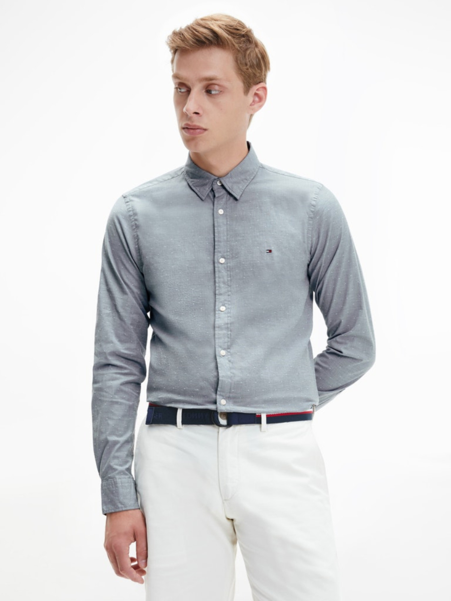 detail Tommy Hilfiger pánska šedá košeľa