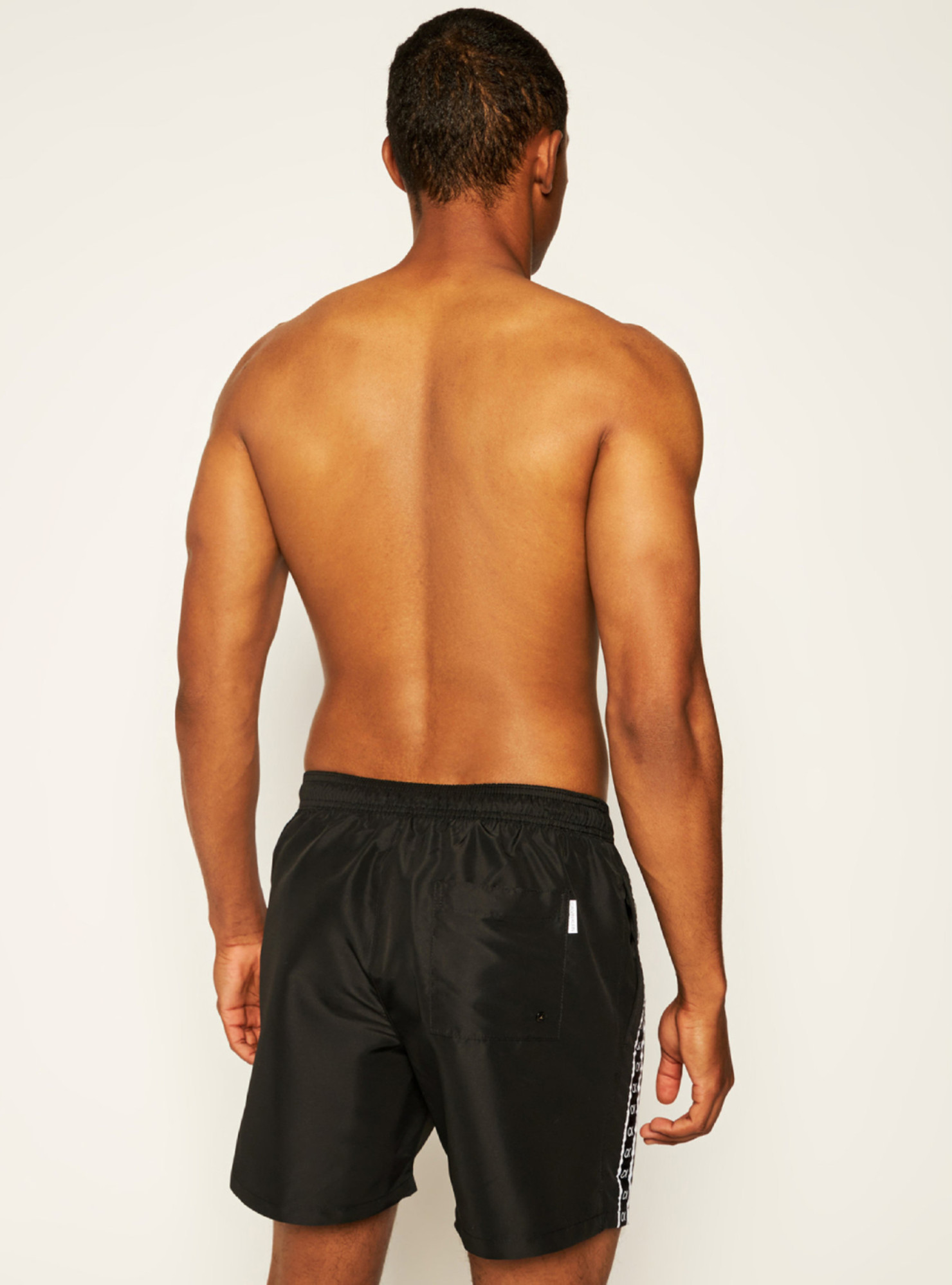 detail Calvin Klein pánske čierne plavky