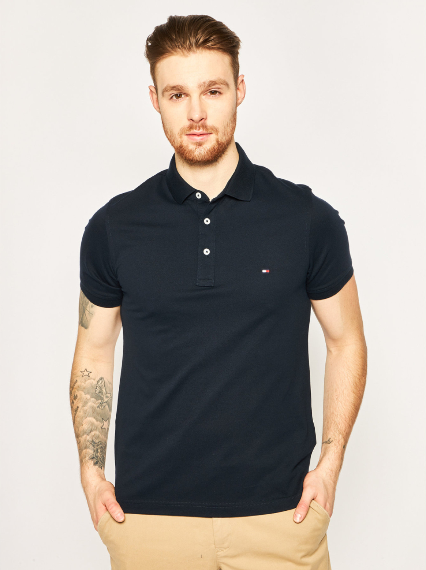 detail Tommy Hilfiger pánske tmavomodré polo Core