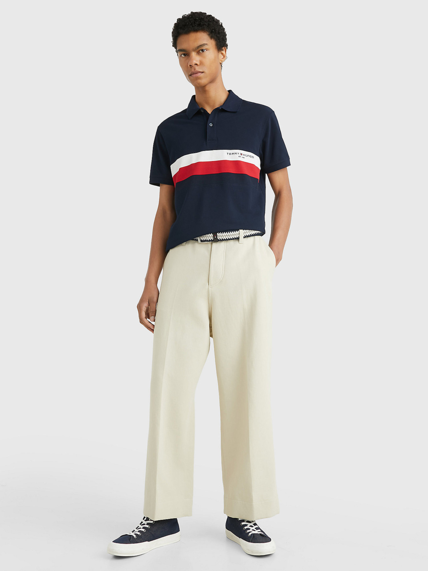 detail Tommy Hilfiger pánske tmavomodré polo tričko