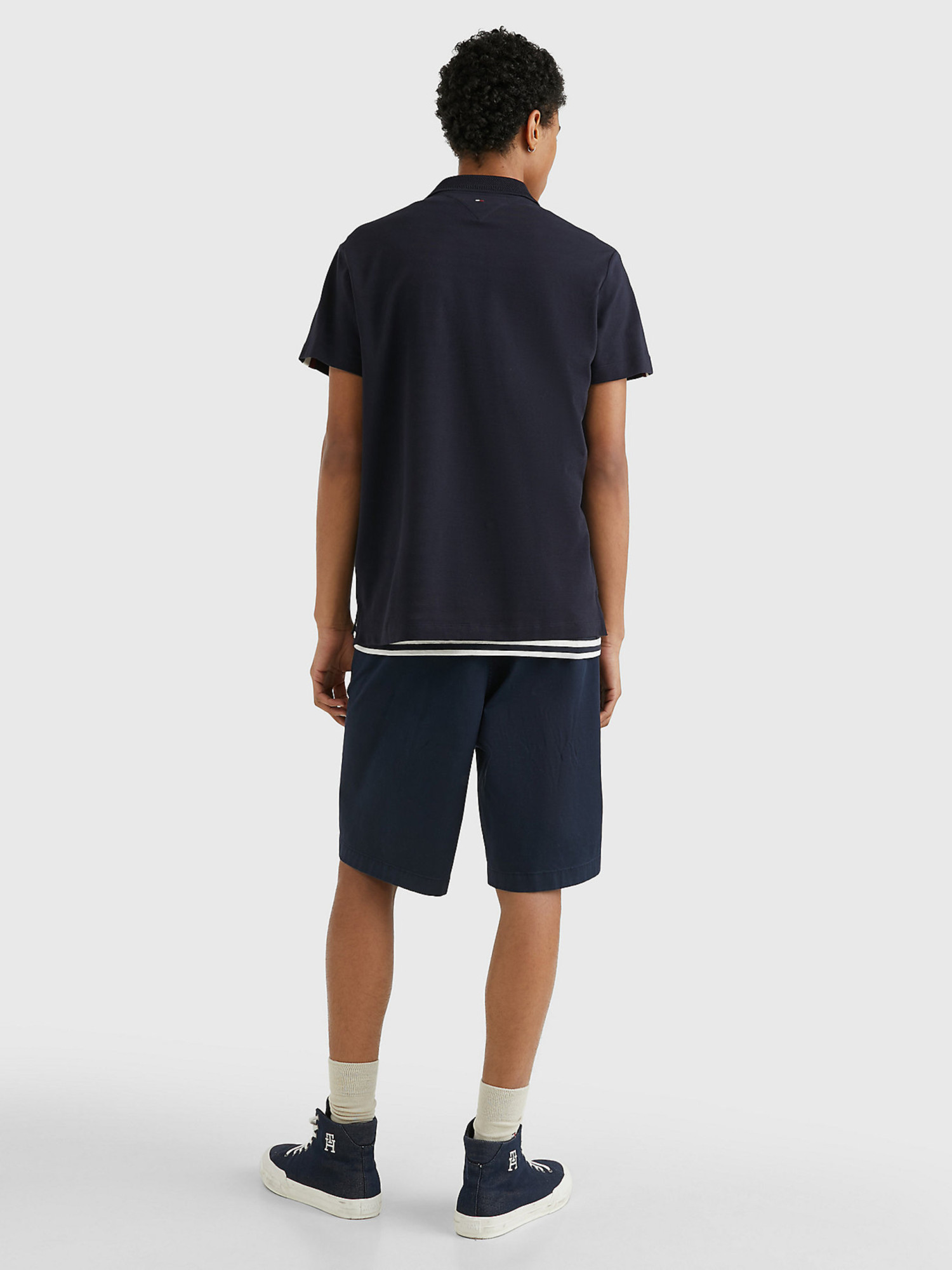 detail Tommy Hilfiger pánske tmavomodré polo tričko