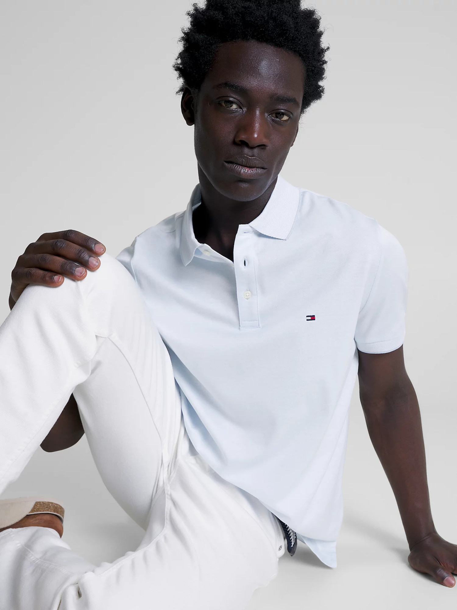 detail Tommy Hilfiger pánske svetlo modré polo Oxford