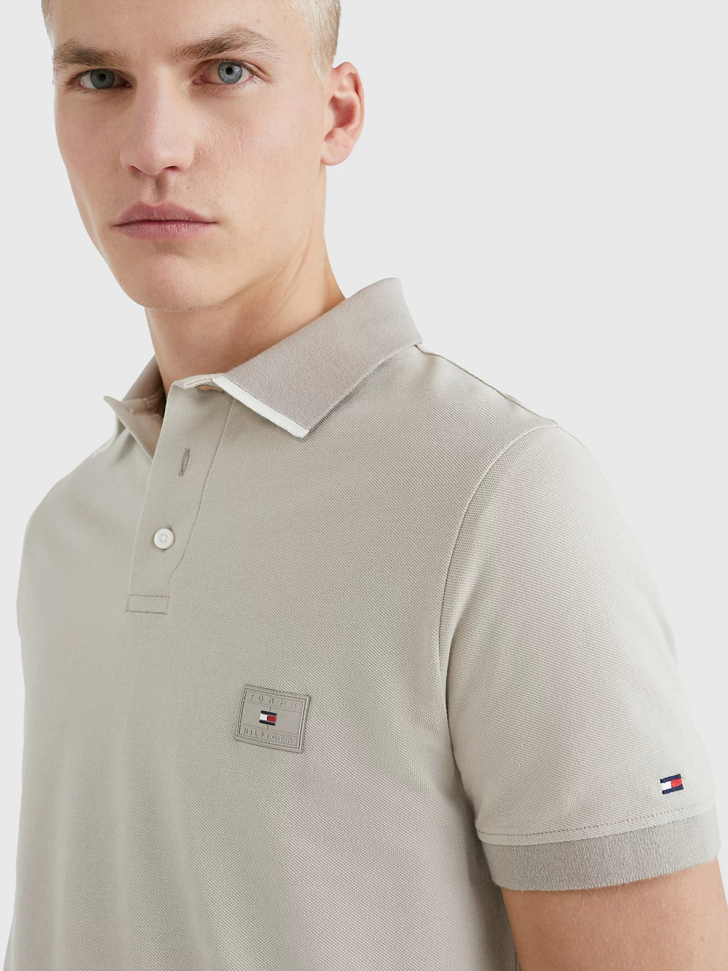 detail Tommy Hilfiger pánske polo Under