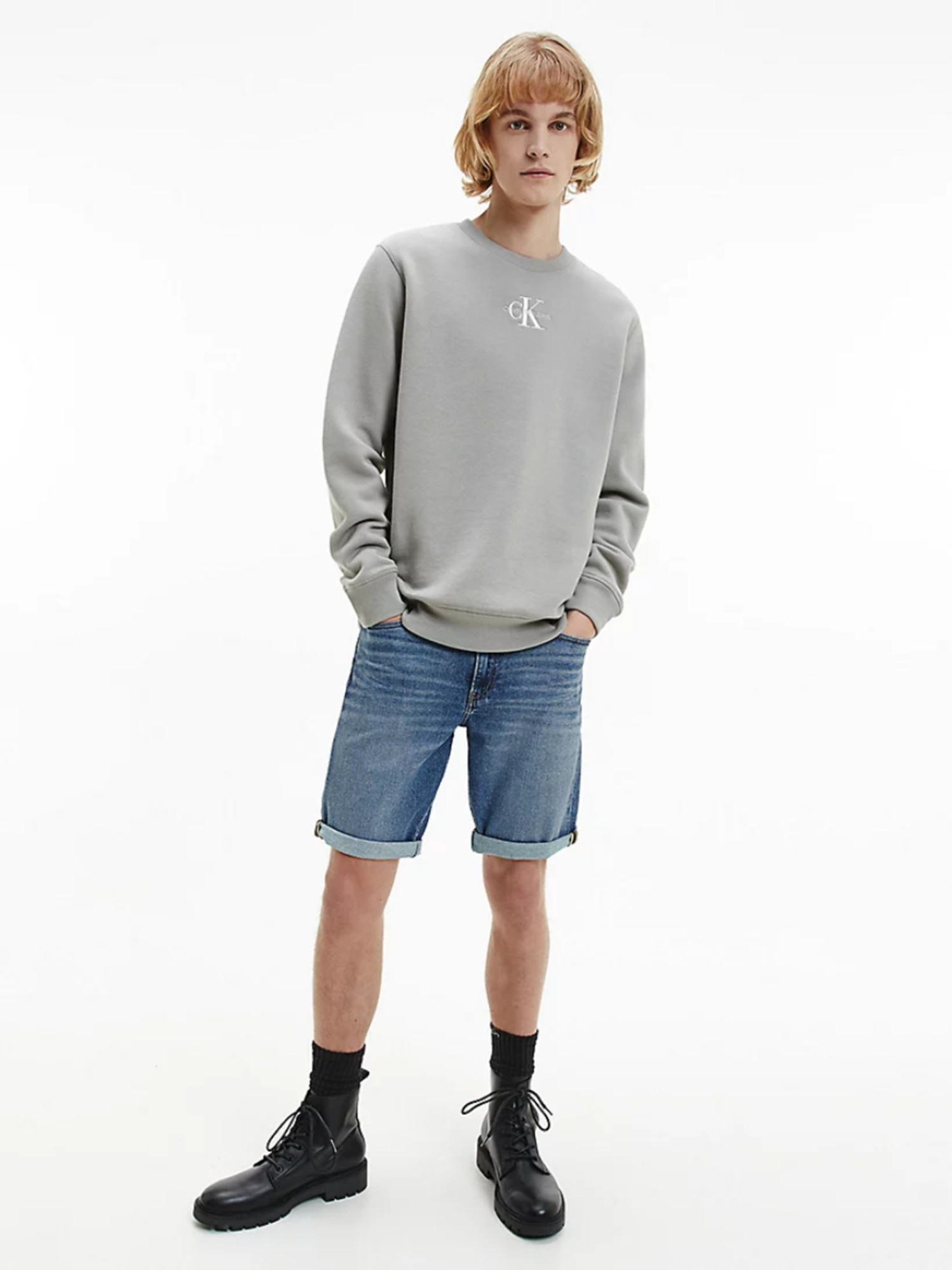 detail Calvin Klein pánske džínsové šortky