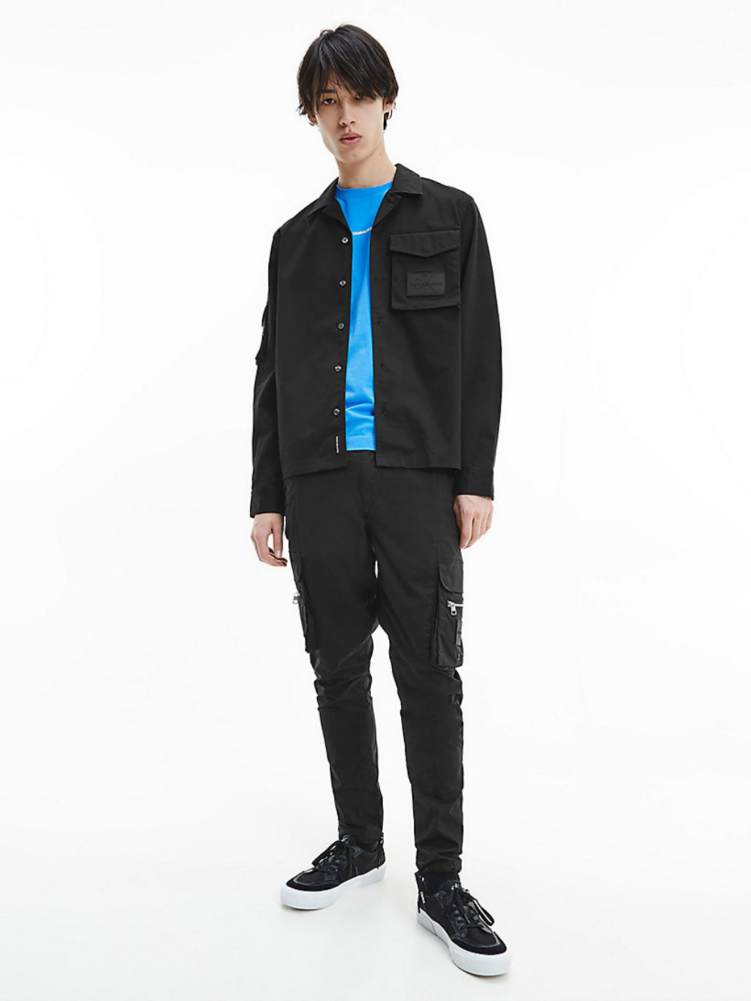 detail Calvin Klein pánská černá košile