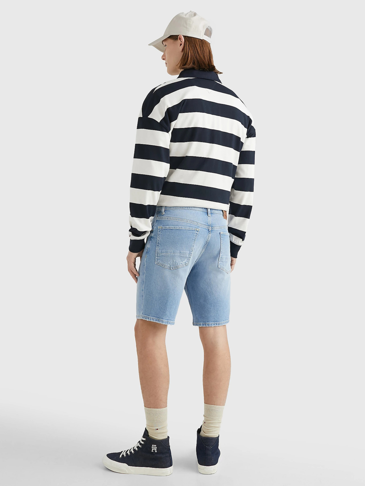 detail Tommy Hilfiger pánske džínsové šortky Brooklyn