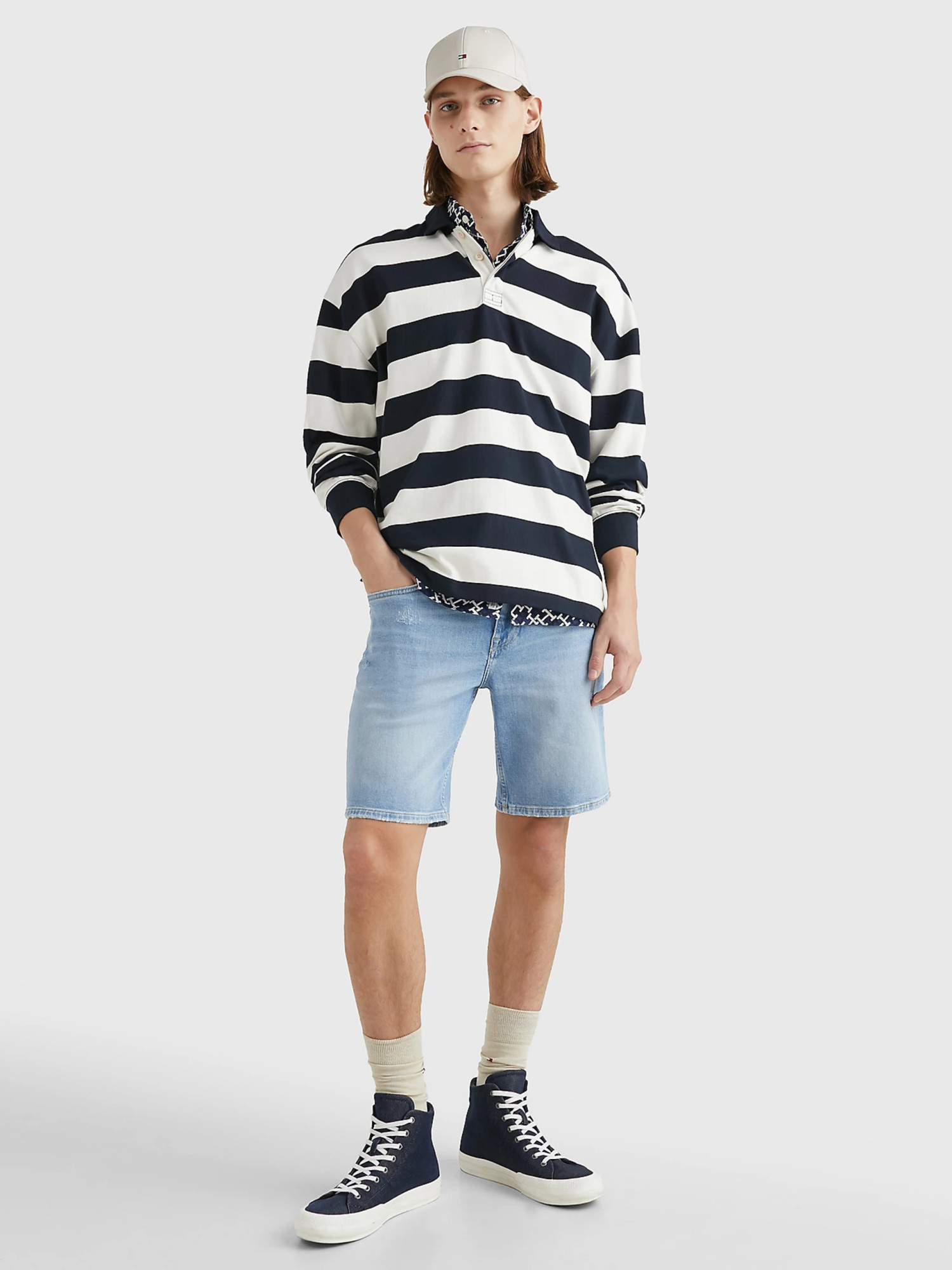 detail Tommy Hilfiger pánske džínsové šortky Brooklyn