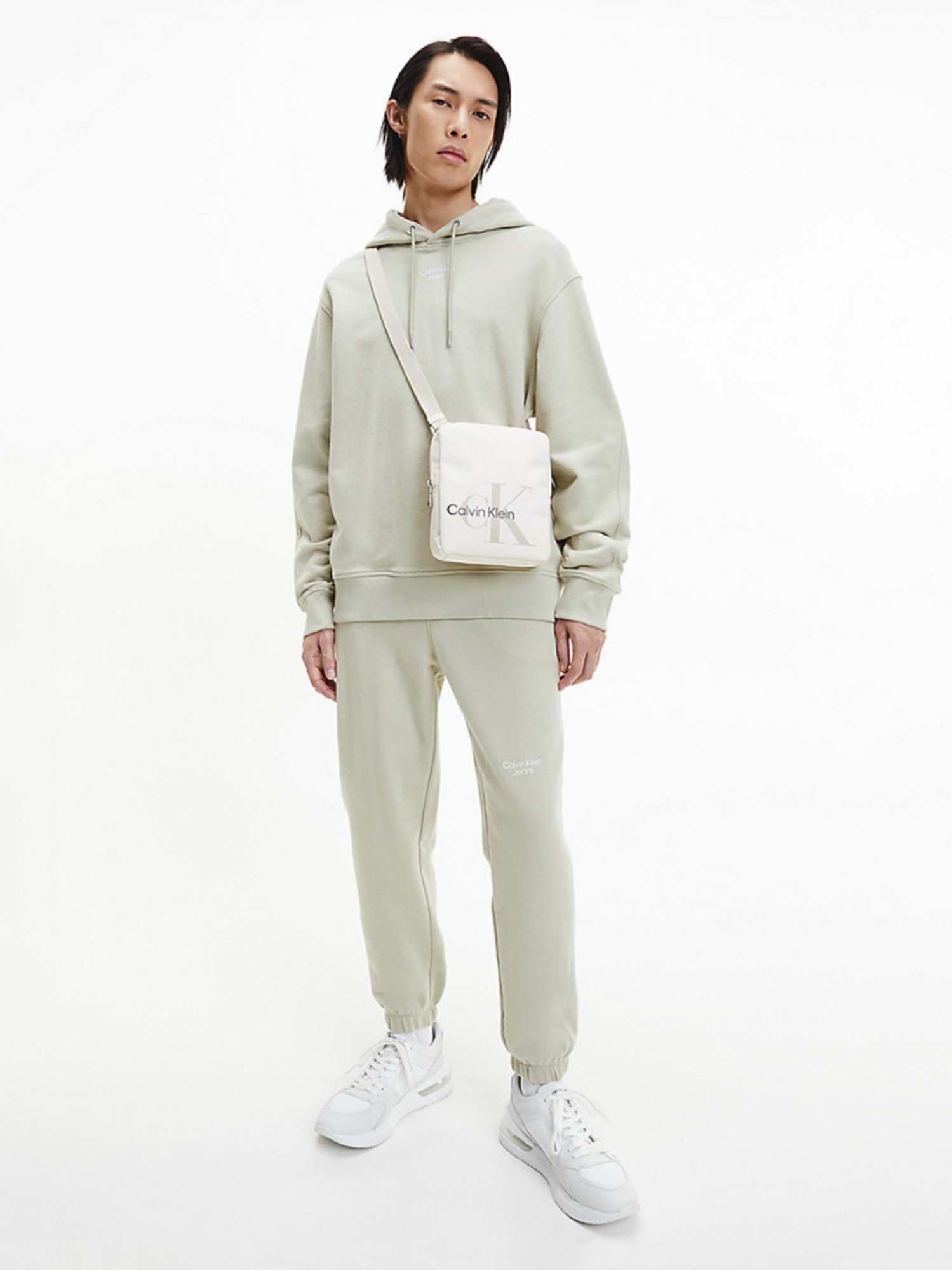 detail Calvin Klein pánska svetlozelená mikina