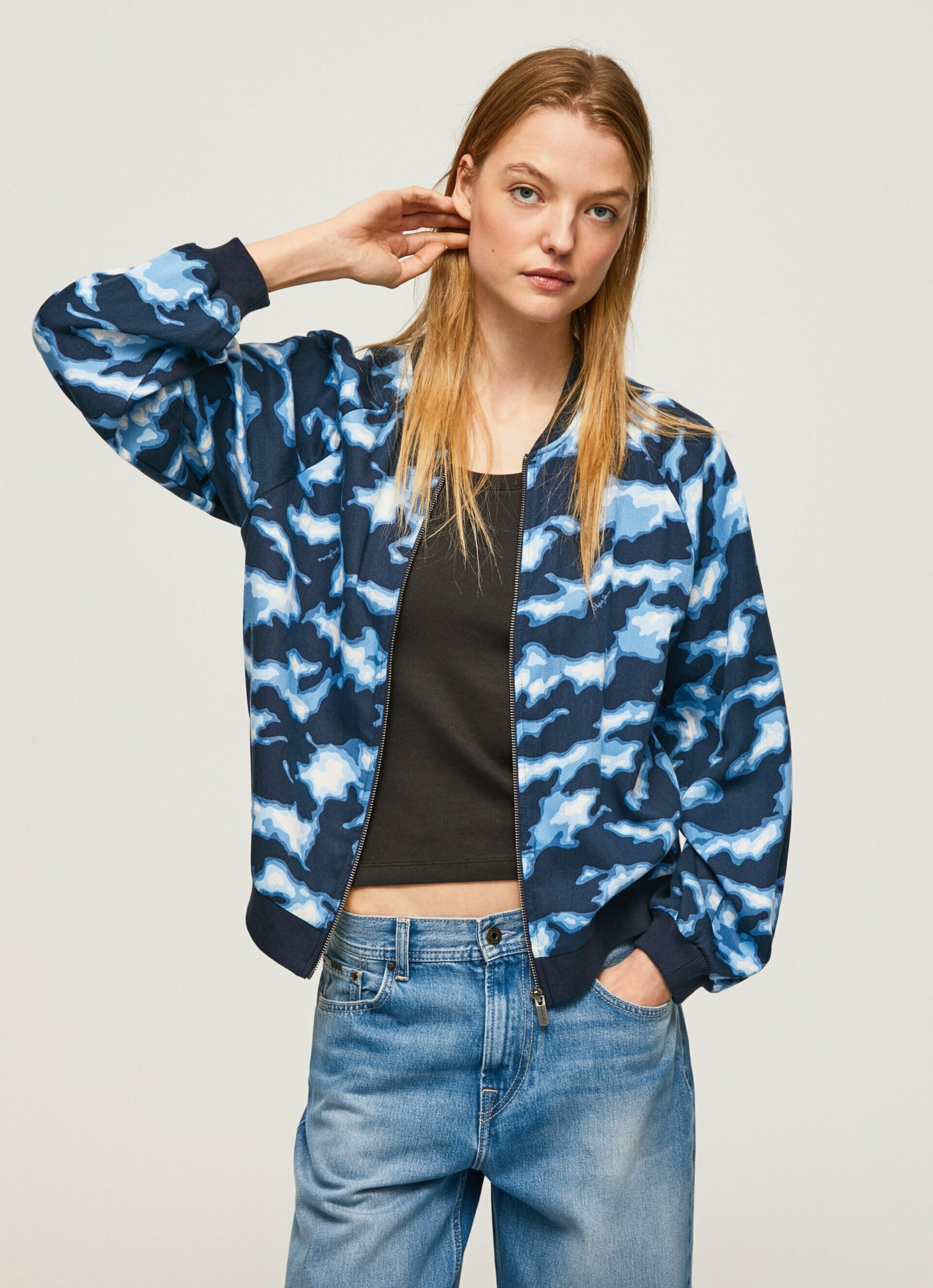 detail Pepe Jeans dámsky bomber ENYA