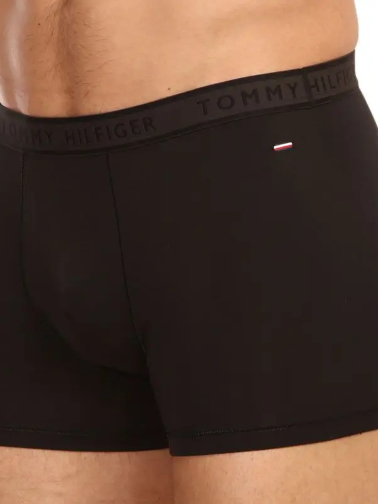detail Tommy Hilfiger pánske čierne boxerky