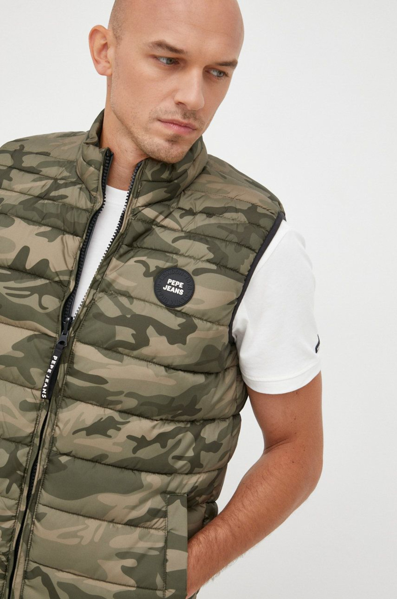 detail Pepe Jeans pánska zelená vesta Jack