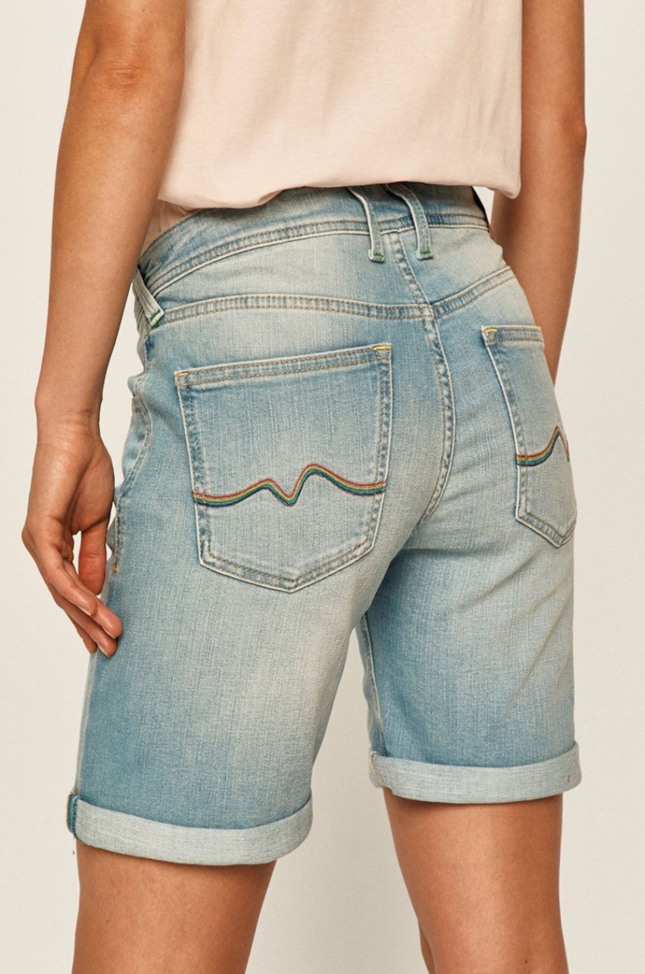 detail Pepe Jeans dámske modré šortky Poppy