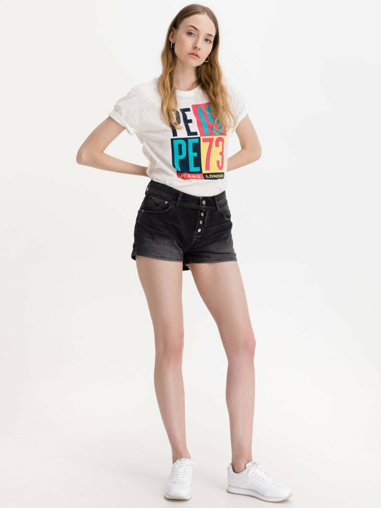 detail Pepe Jeans dámske džínsové šortky Bonita