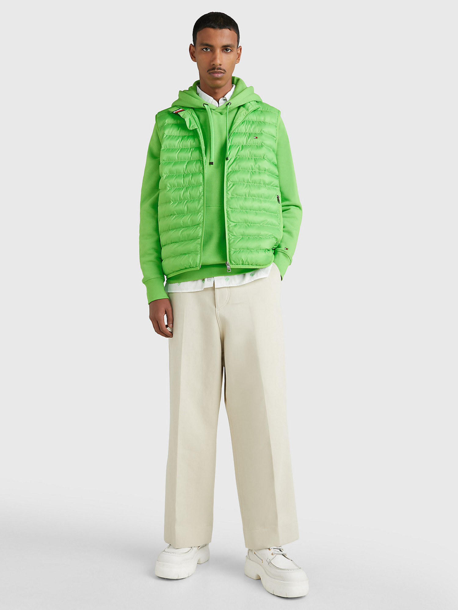 detail Tommy Hilfiger pánska zelená vesta