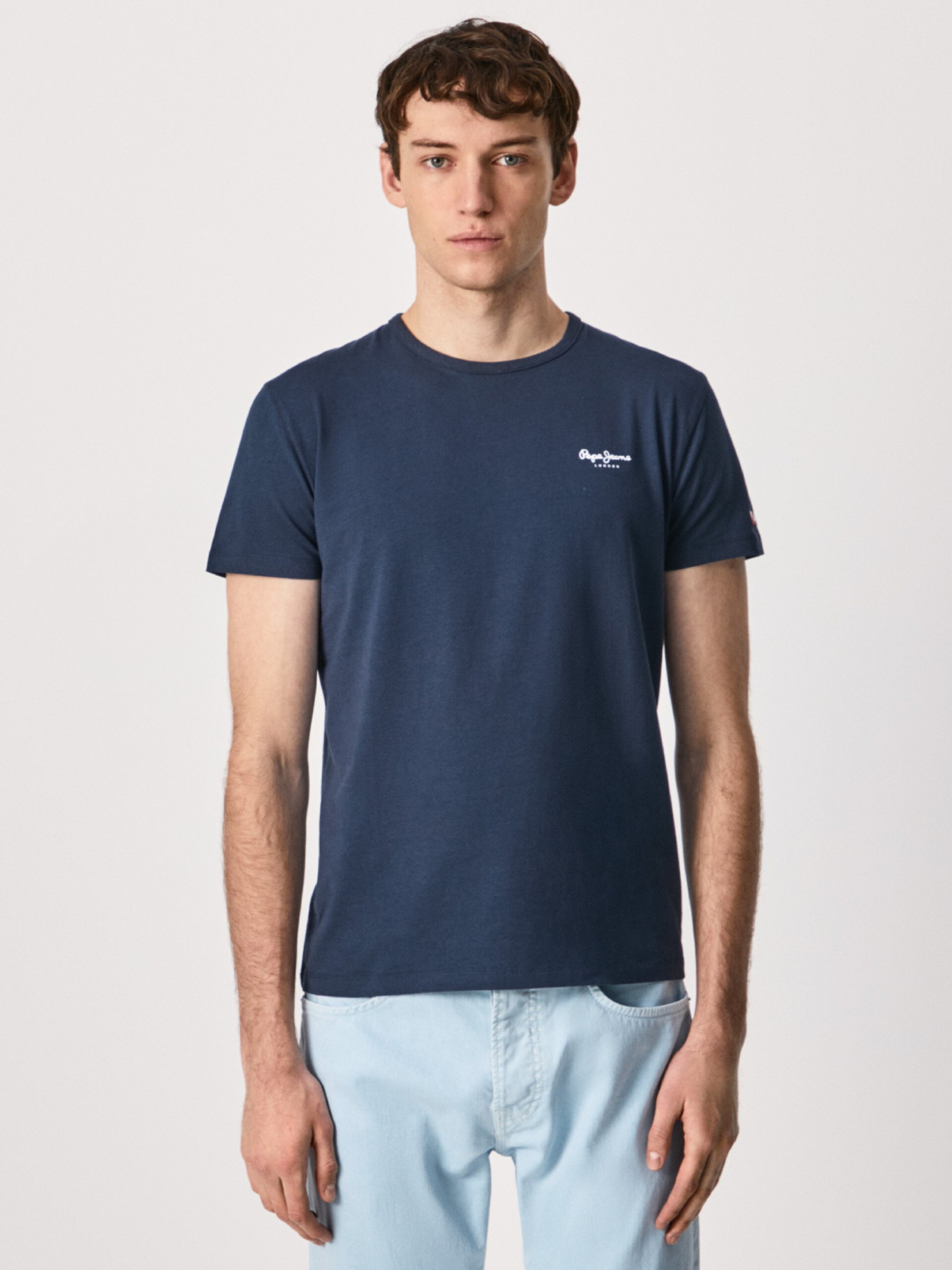 detail Pepe Jeans pánske tmavomodré tričko Basic