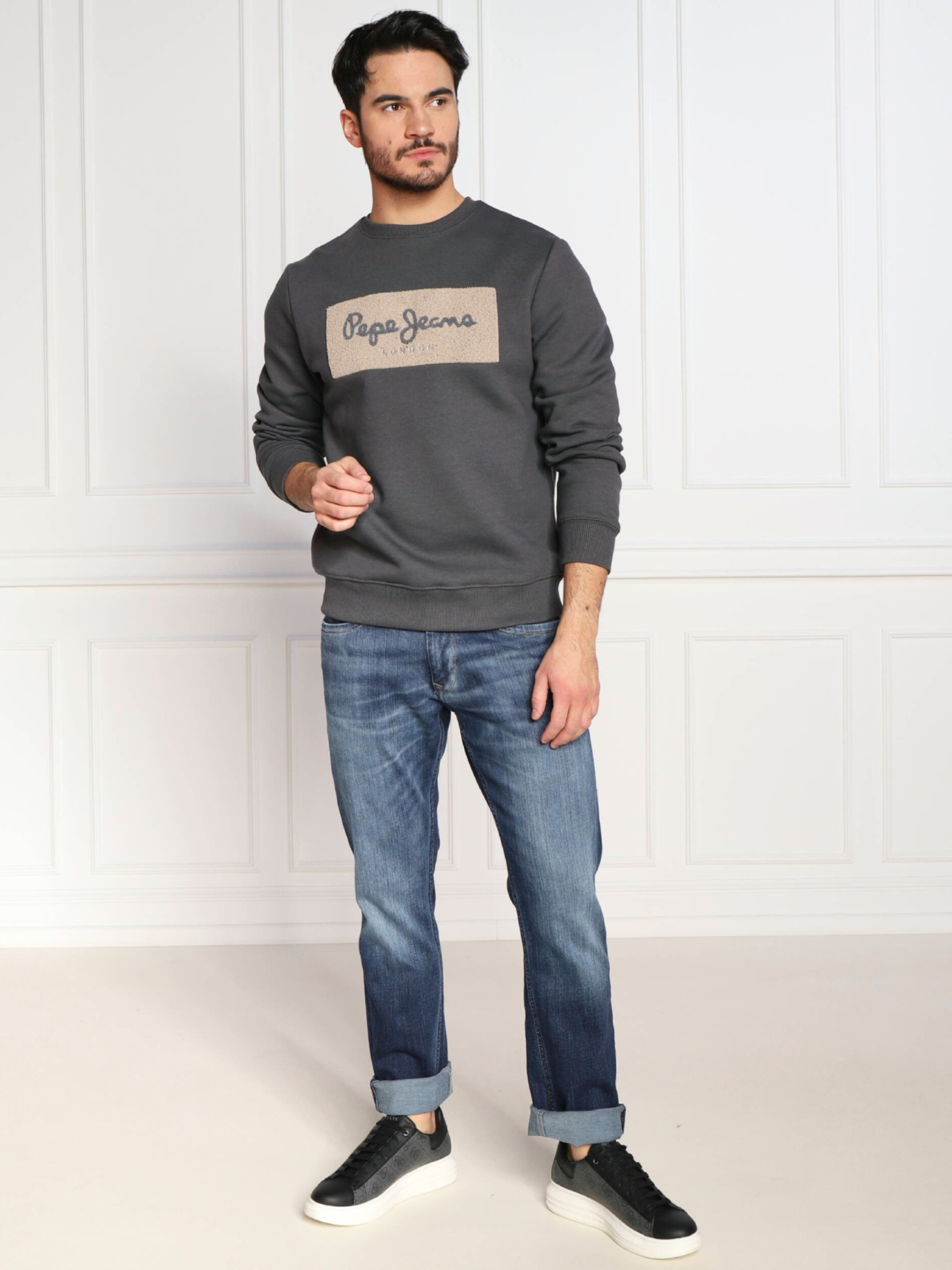 detail Pepe Jeans šedá pánska Sean mikina