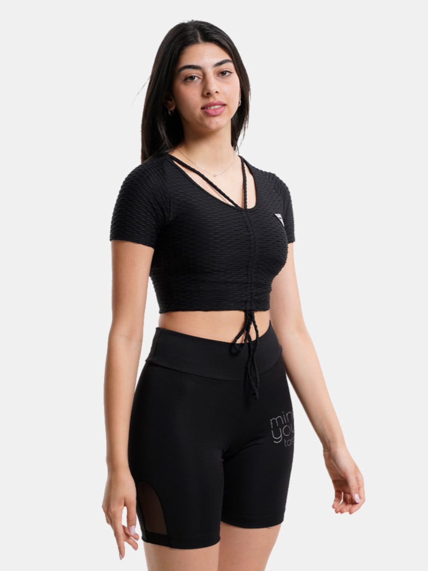 detail Guess dámsky čierny top