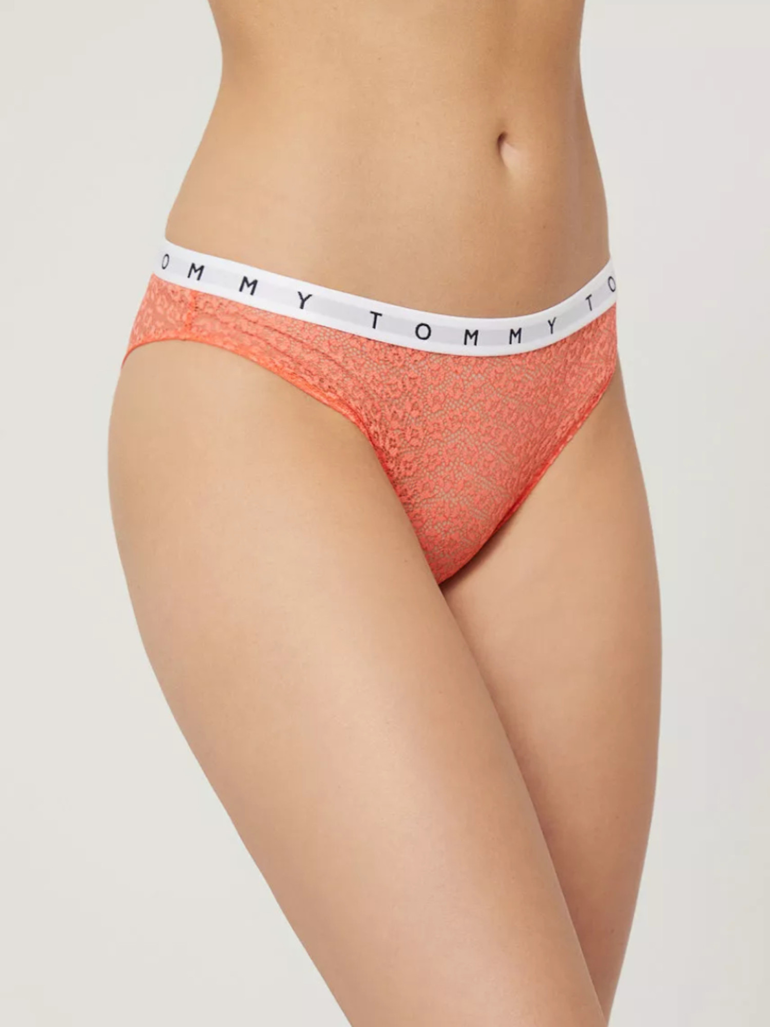 detail Tommy Hilfiger dámske brazilky 3 pack